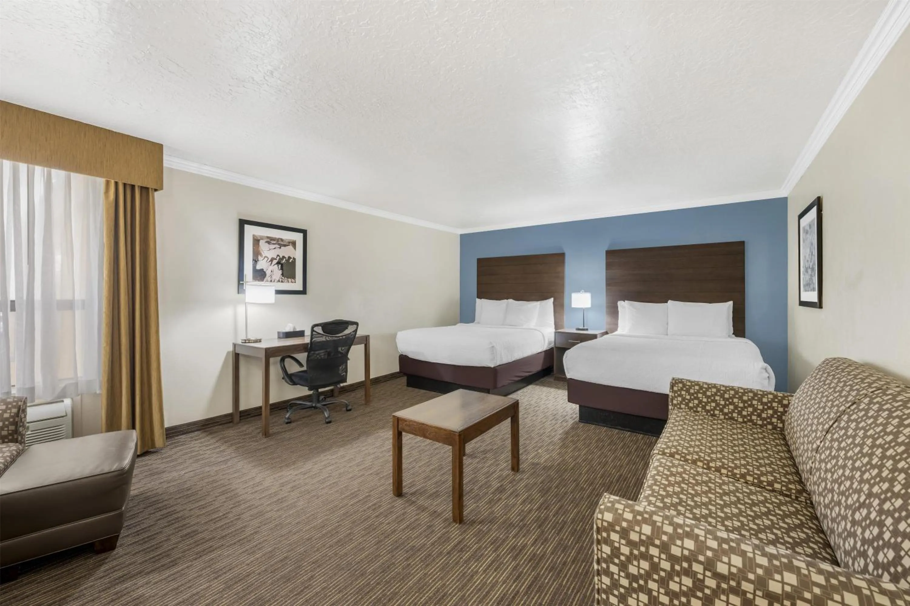 Bedroom, Bed in Best Western Airport Albuquerque InnSuites Hotel & Suites