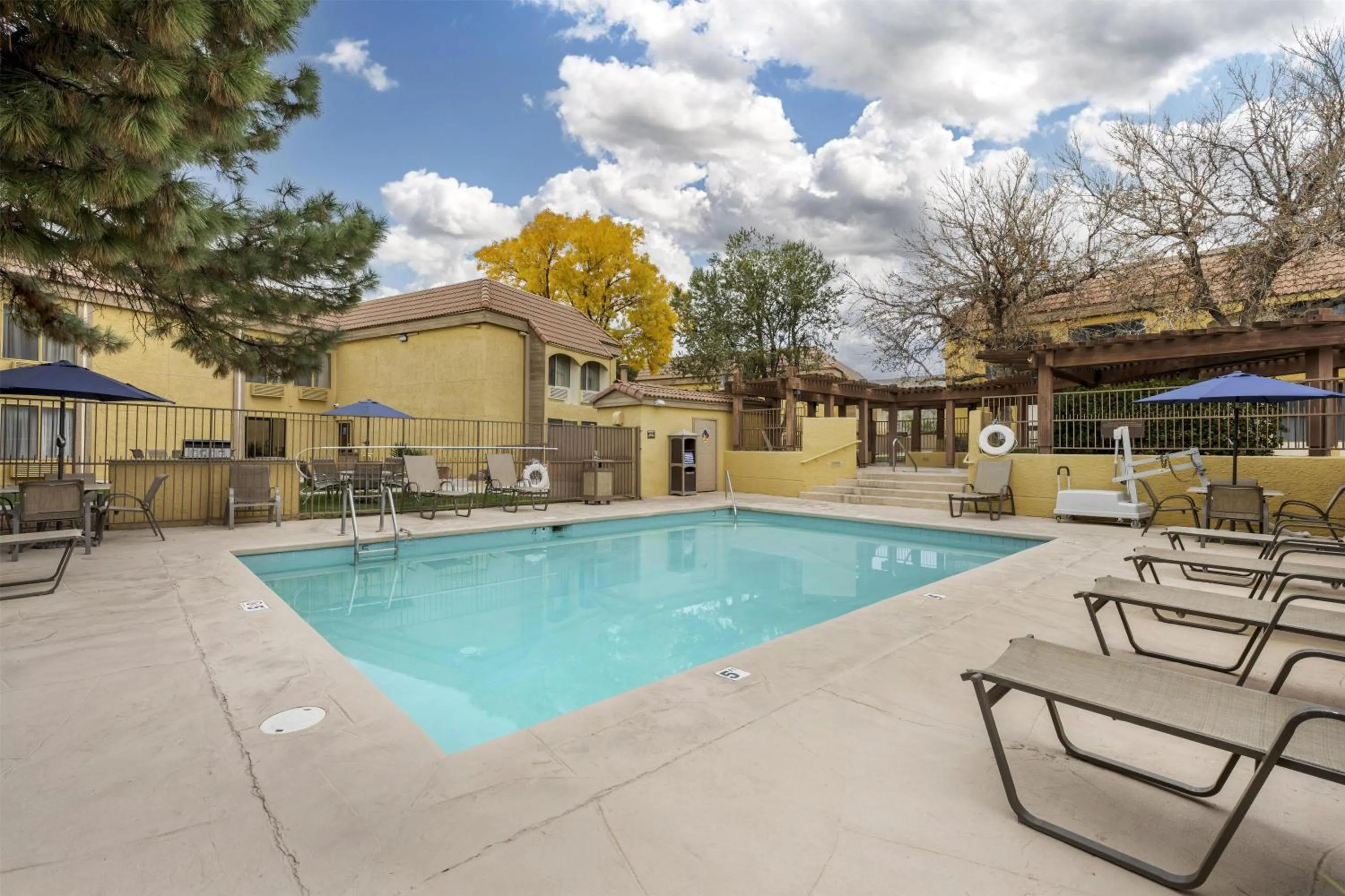 Pool view in Best Western Airport Albuquerque InnSuites Hotel & Suites