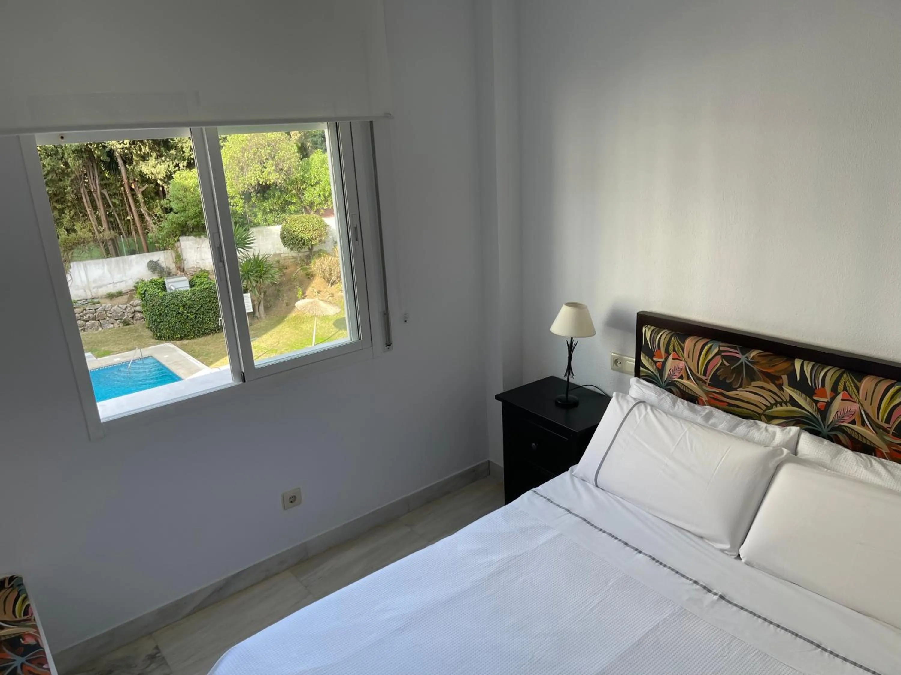Bed in Residencial las Flores Marbella