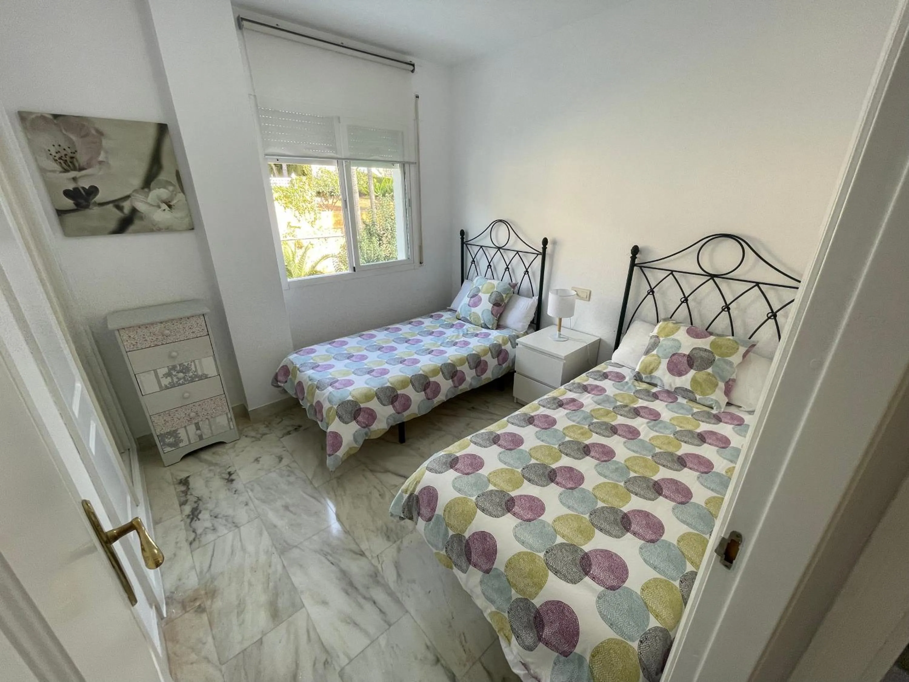 Bed in Residencial las Flores Marbella