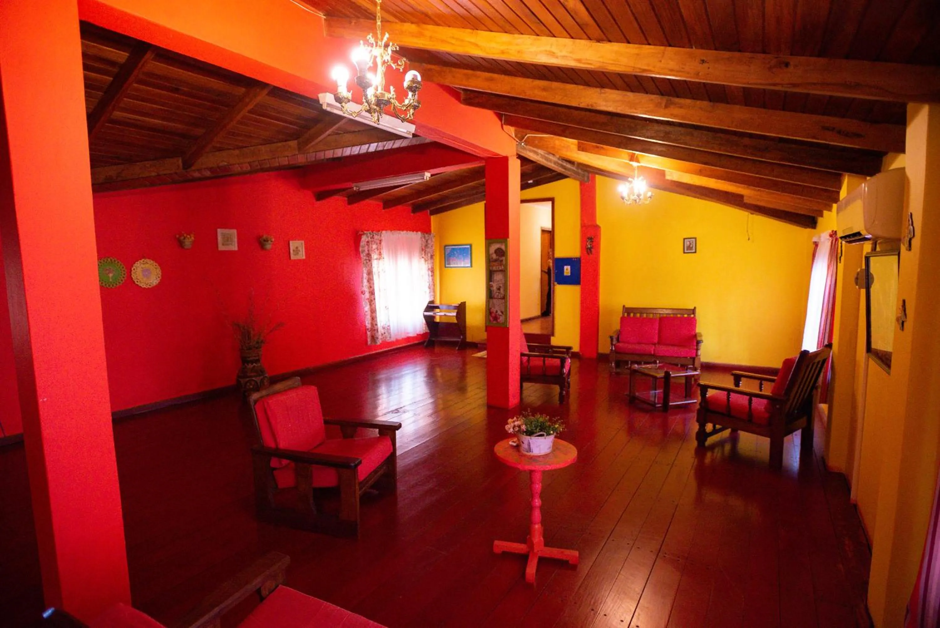 Living room in Hosteria Los Helechos