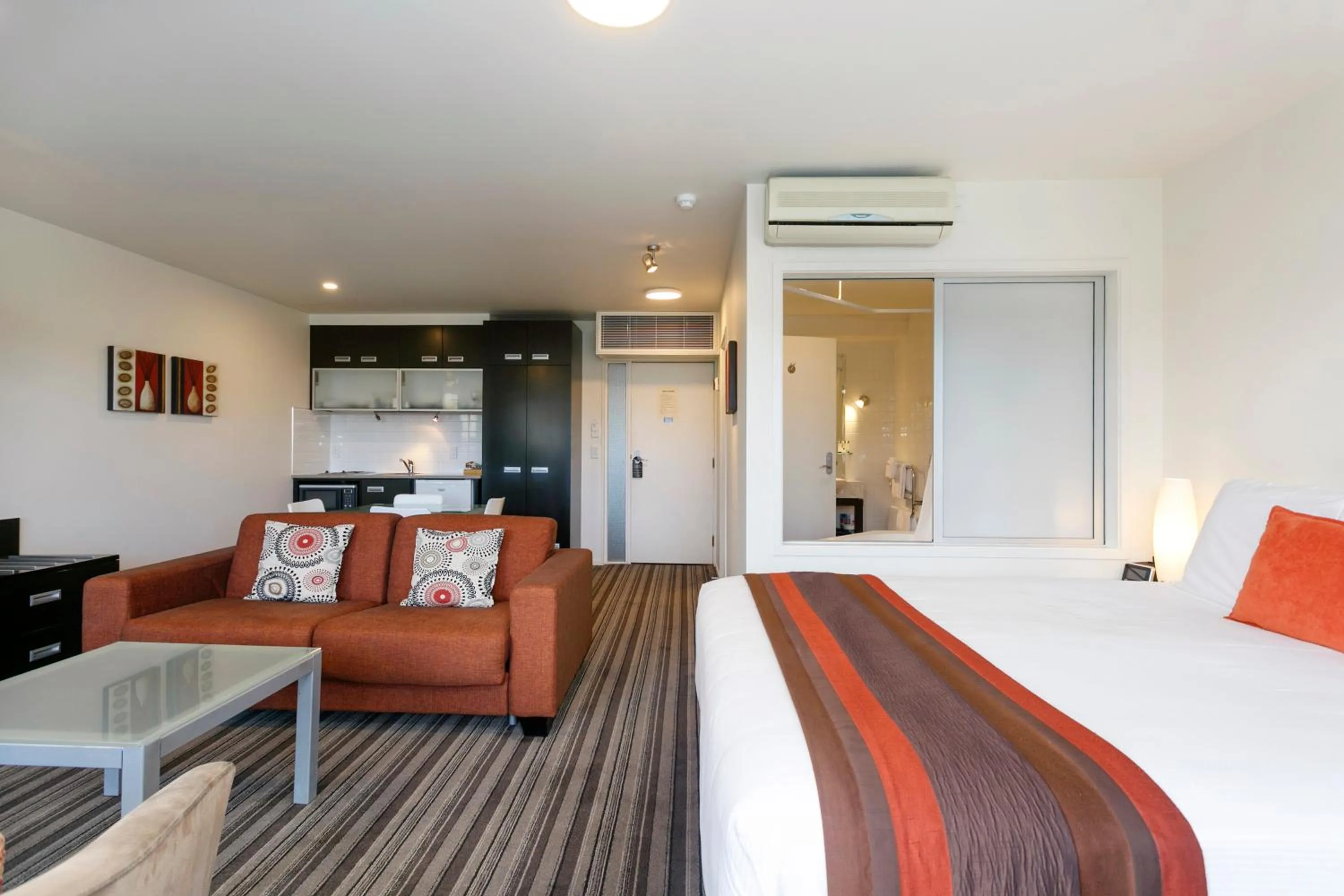 Photo of the whole room, Bed in The Reef Resort