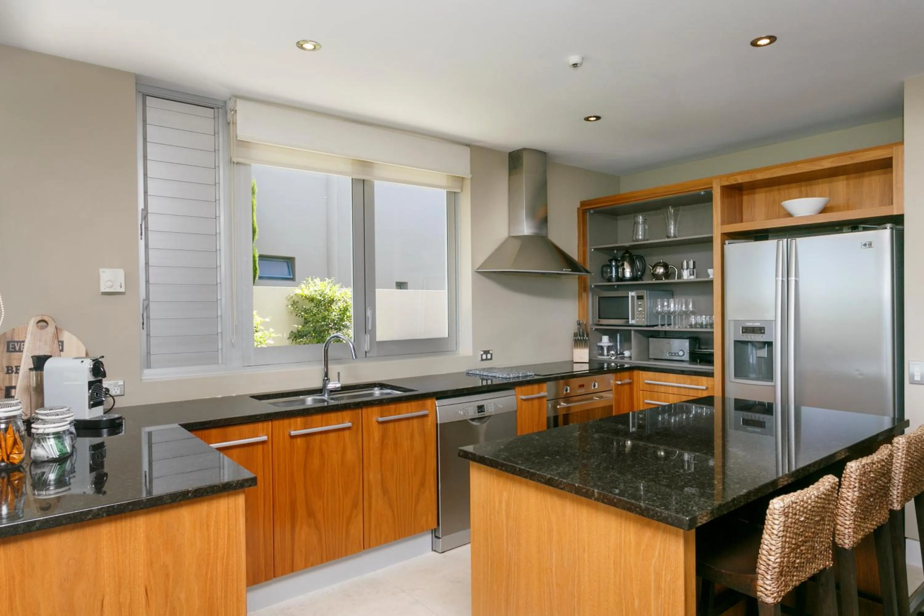 Kitchen or kitchenette in The Reef Resort