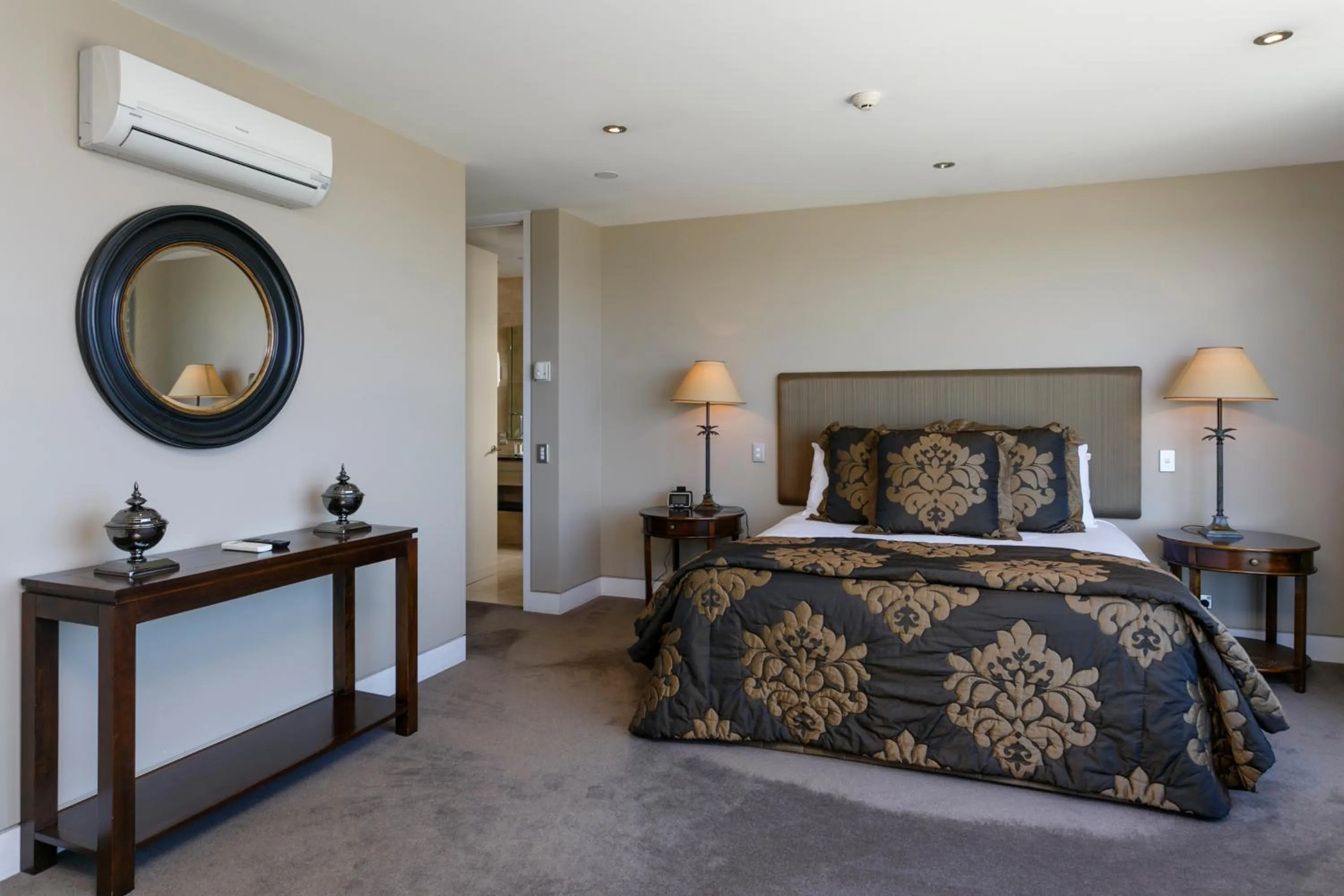 Bedroom, Bed in The Reef Resort