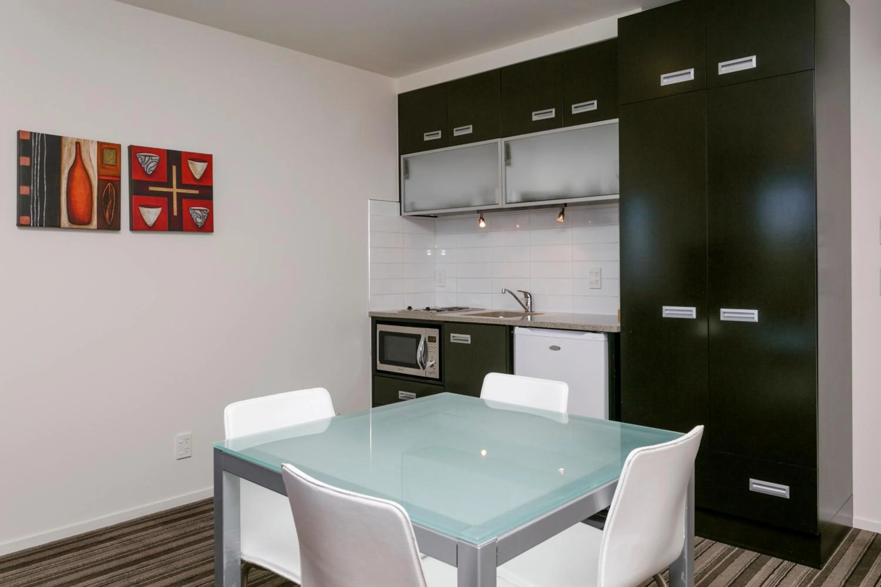 Kitchen or kitchenette in The Reef Resort