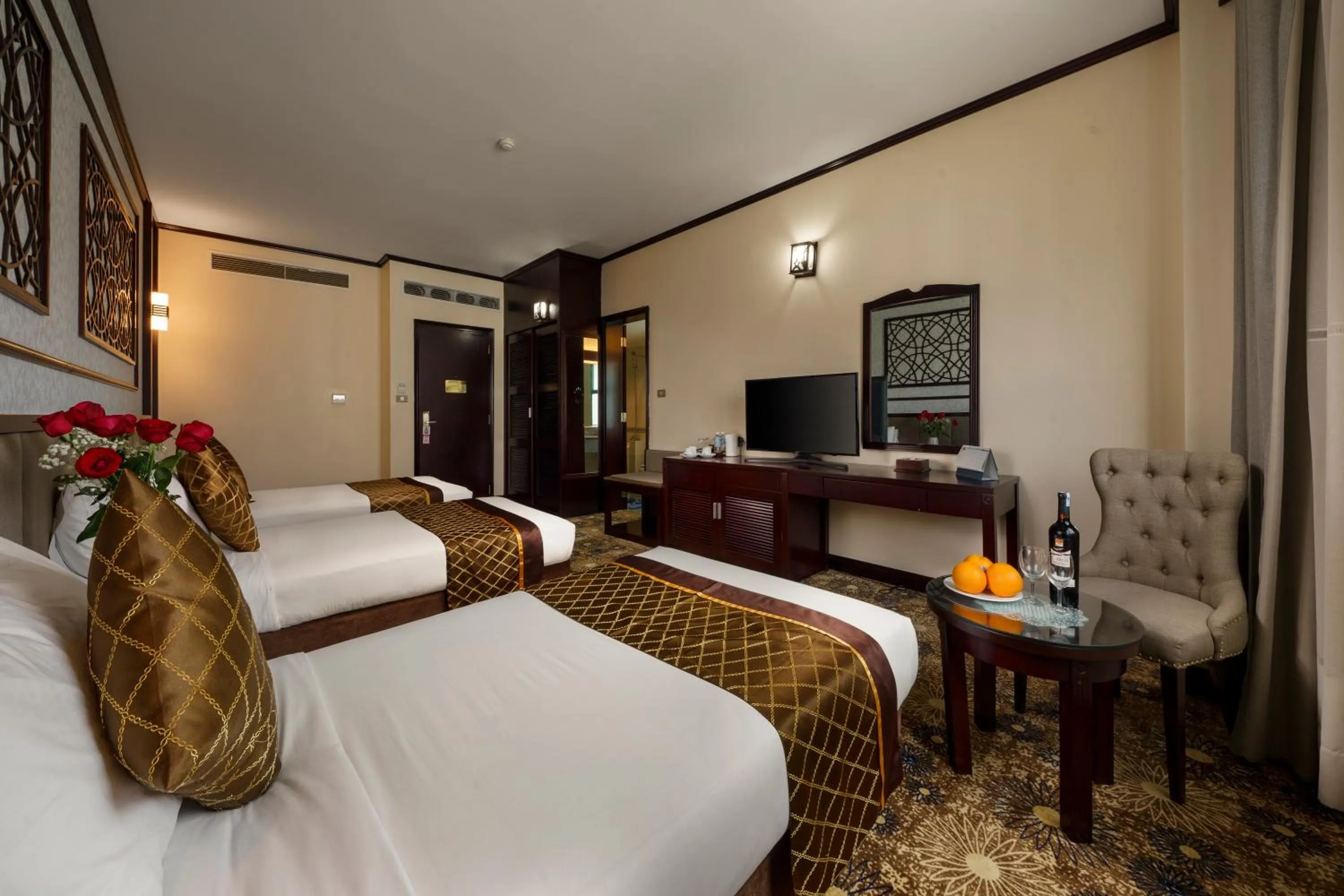 Bedroom, Bed in Mithrin Hotel Halong