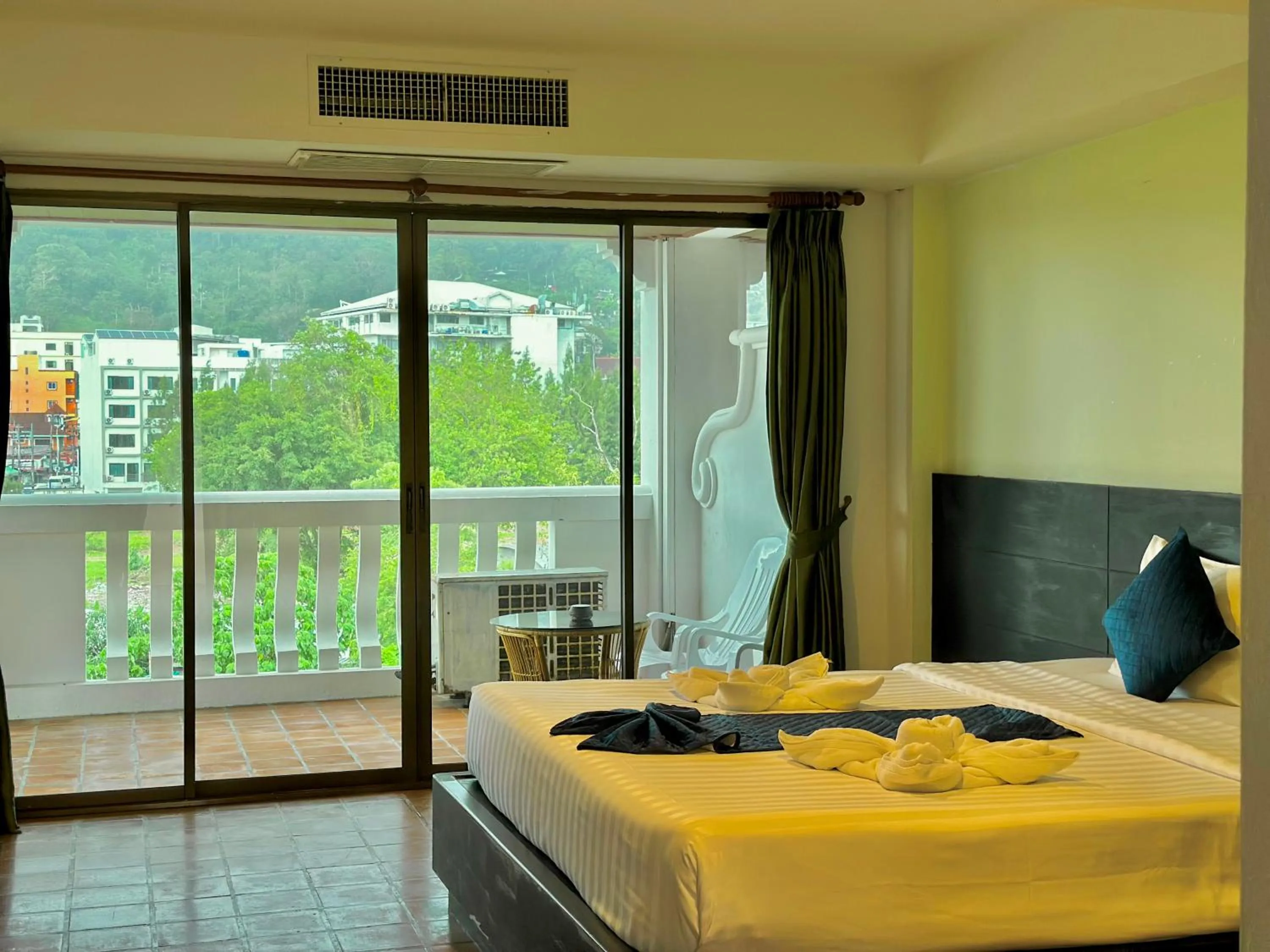 Balcony/Terrace, Bed in APK Resort Patong