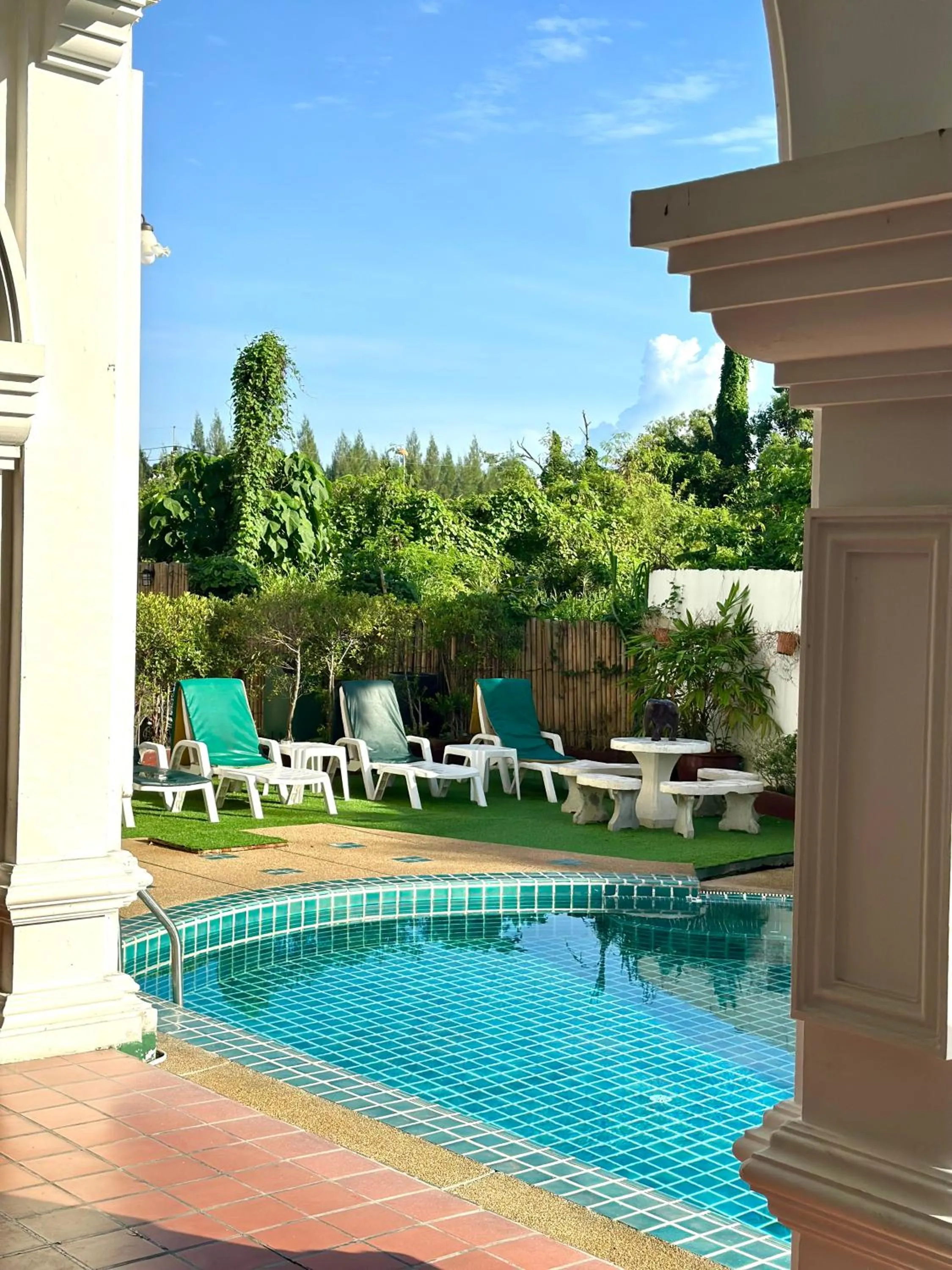 Swimming pool in APK Resort Patong