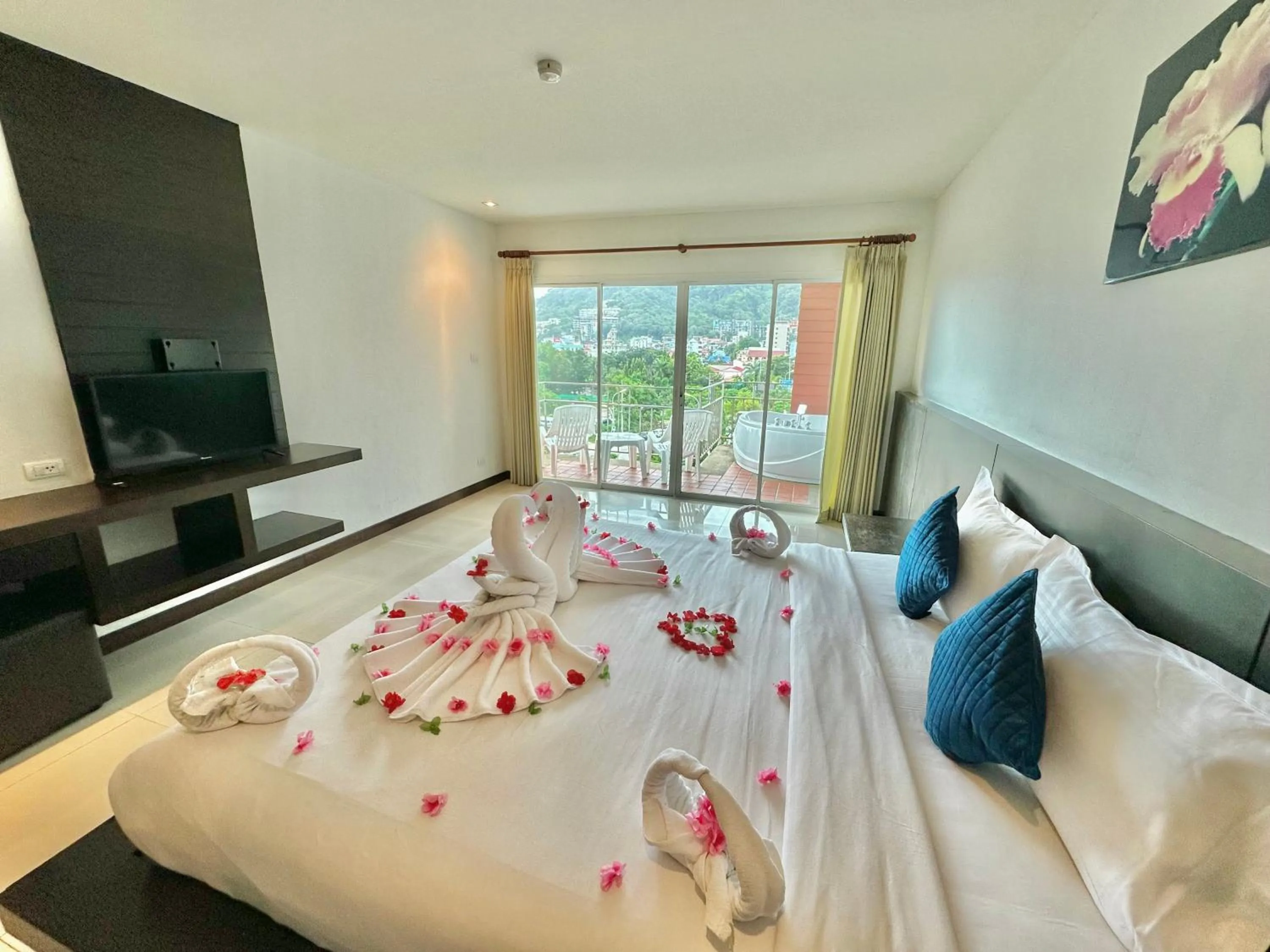 Bed in APK Resort Patong