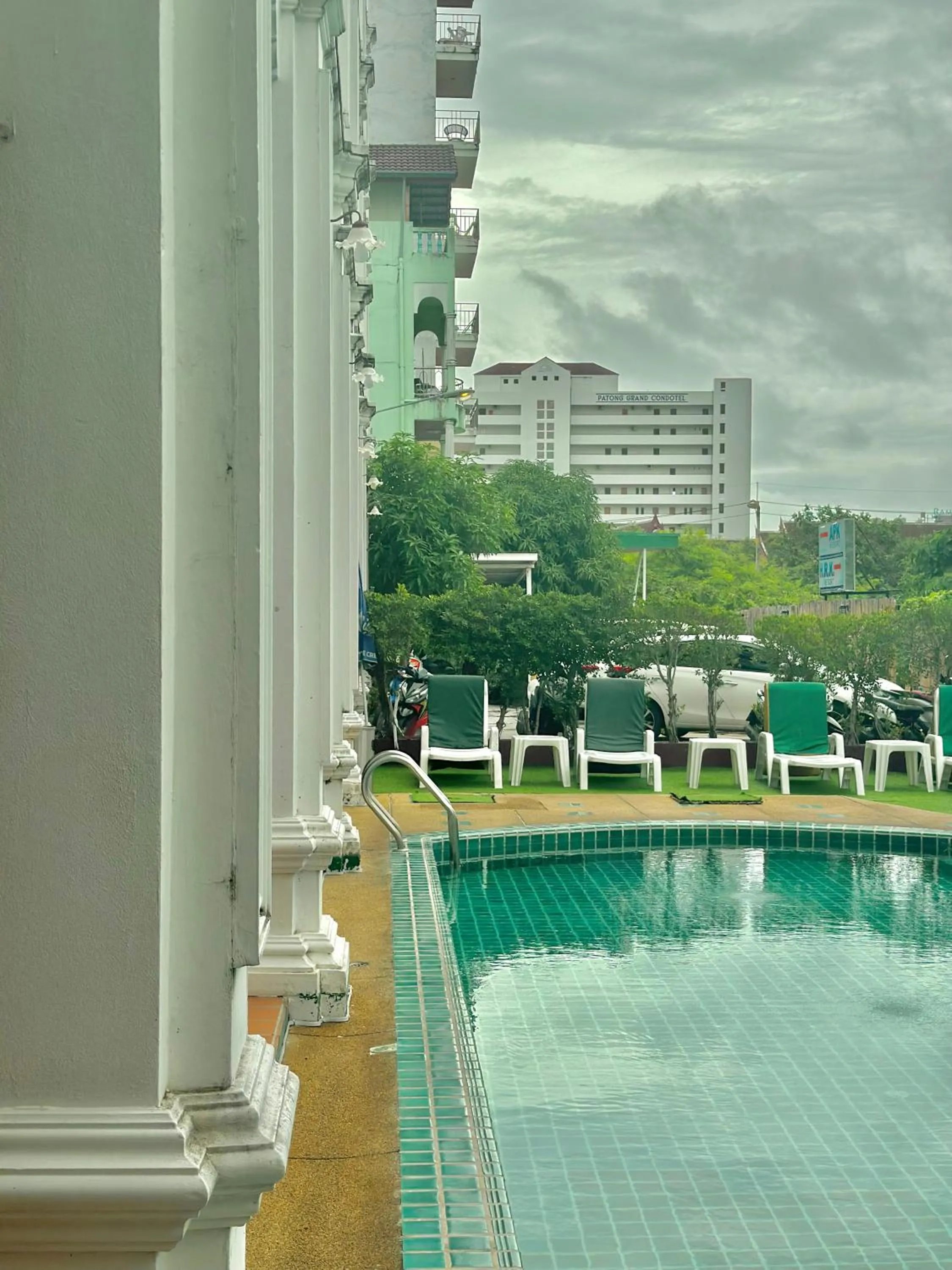 Swimming pool in APK Resort Patong