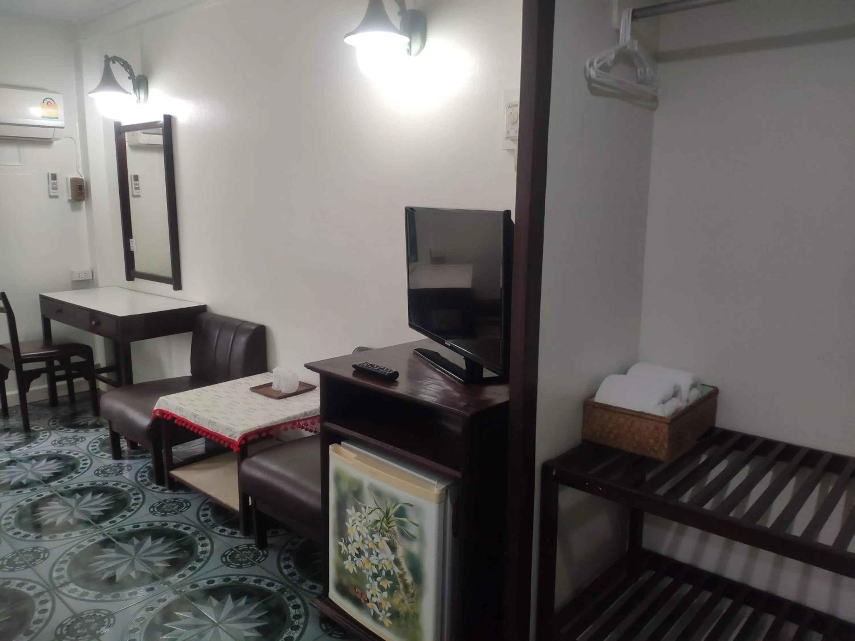 Changpuak Hotel