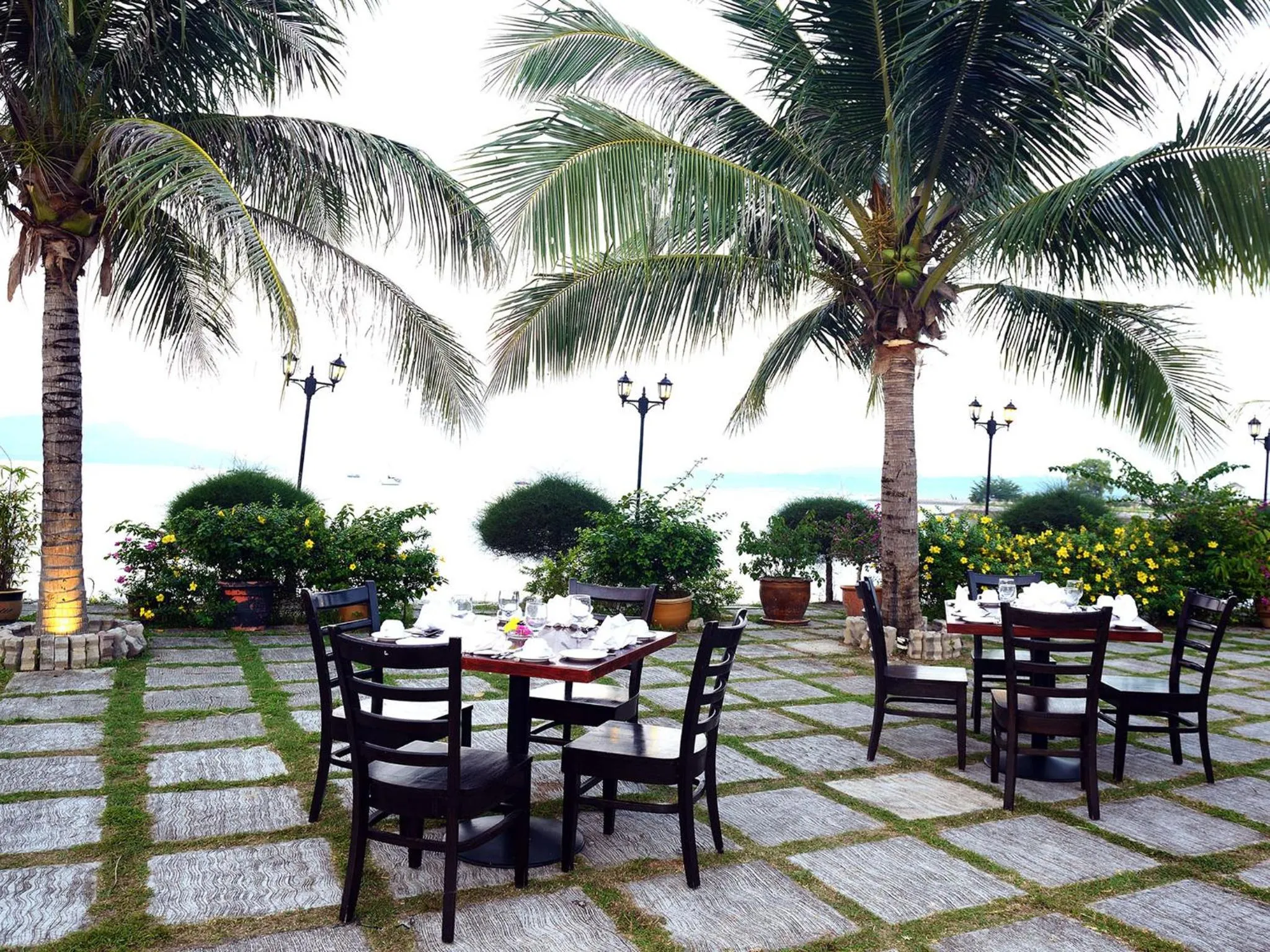 Restaurant/places to eat in Bella Vista Waterfront Resort, Kuah Langkawi