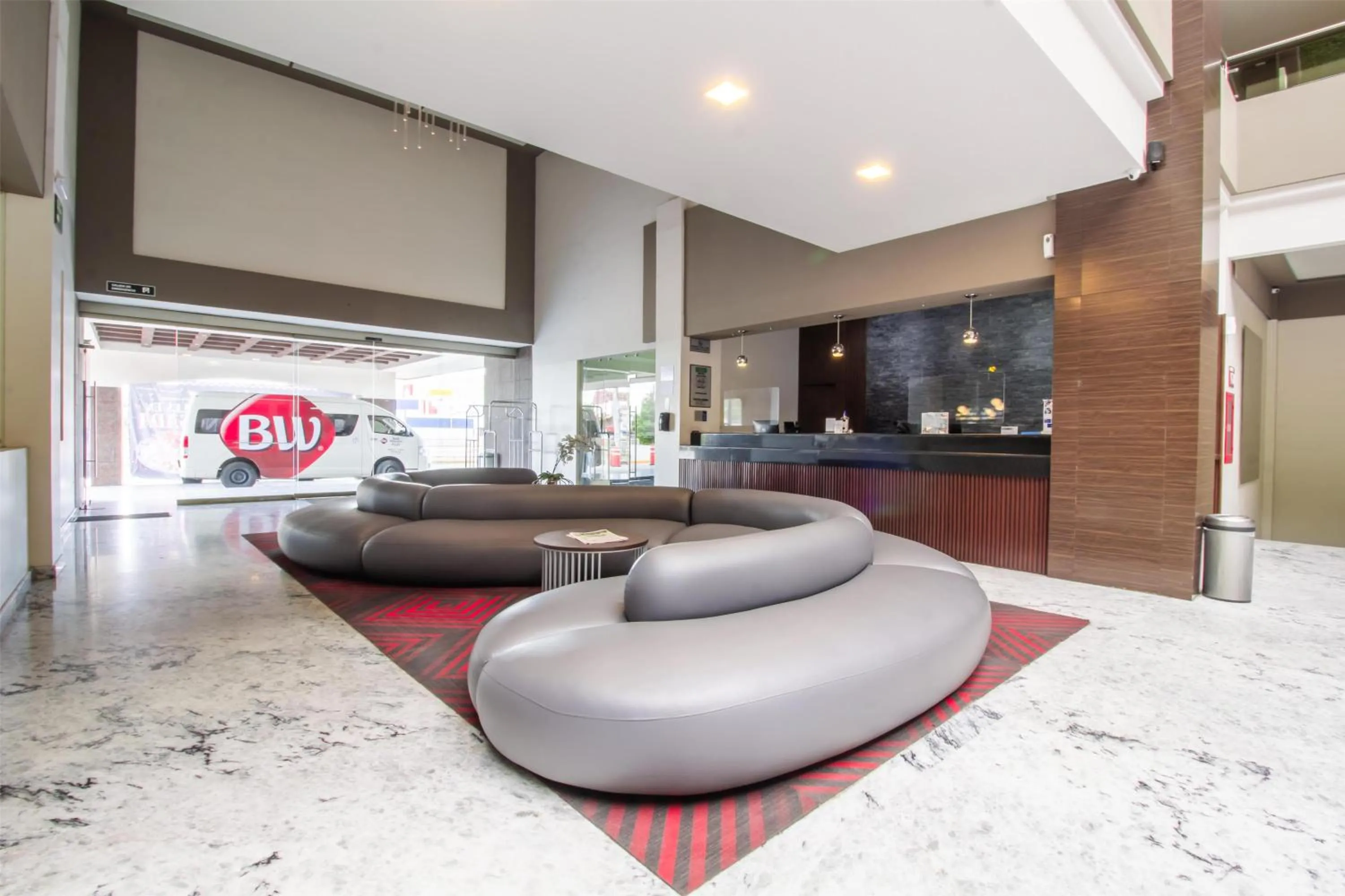 Lobby or reception in Best Western Plus Santa Cecilia Pachuca