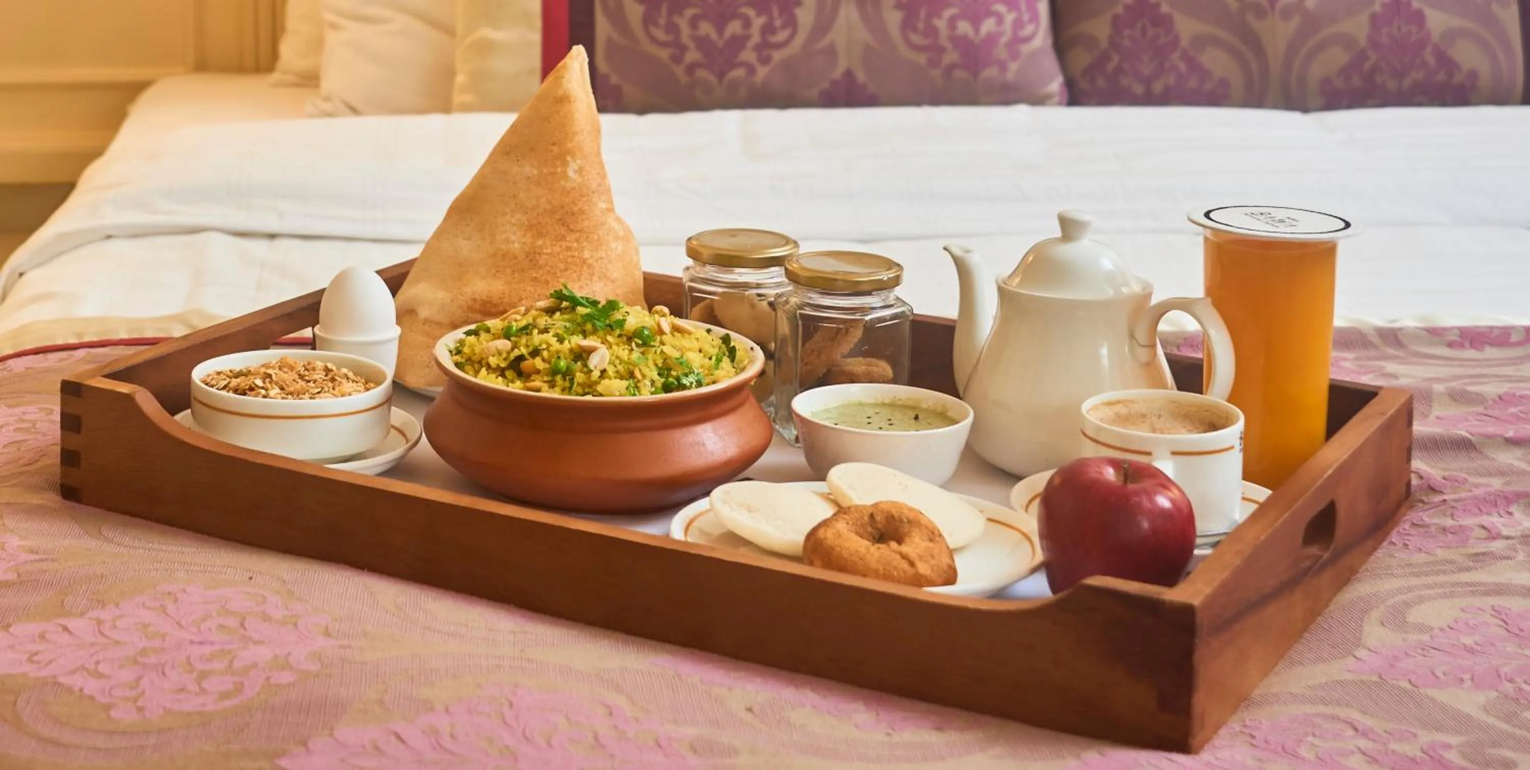 Breakfast in Hotel Bawa International