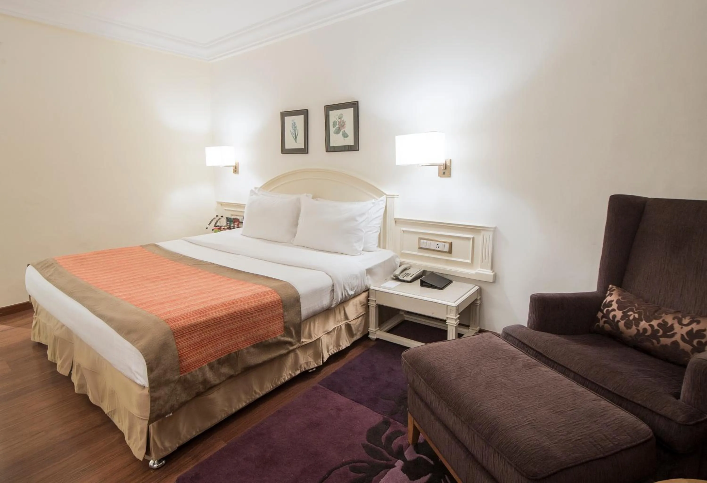 Bed in Hotel Bawa International