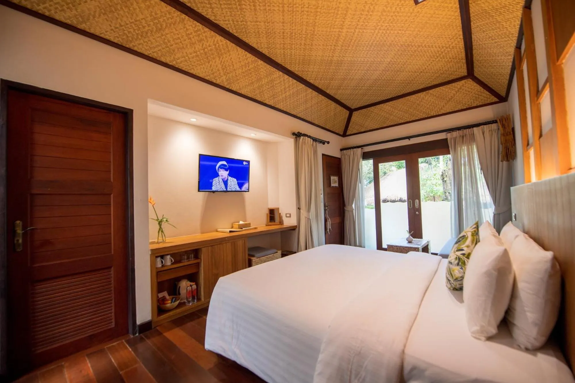 Bed in Tup Kaek Sunset Beach Resort-SHA Plus