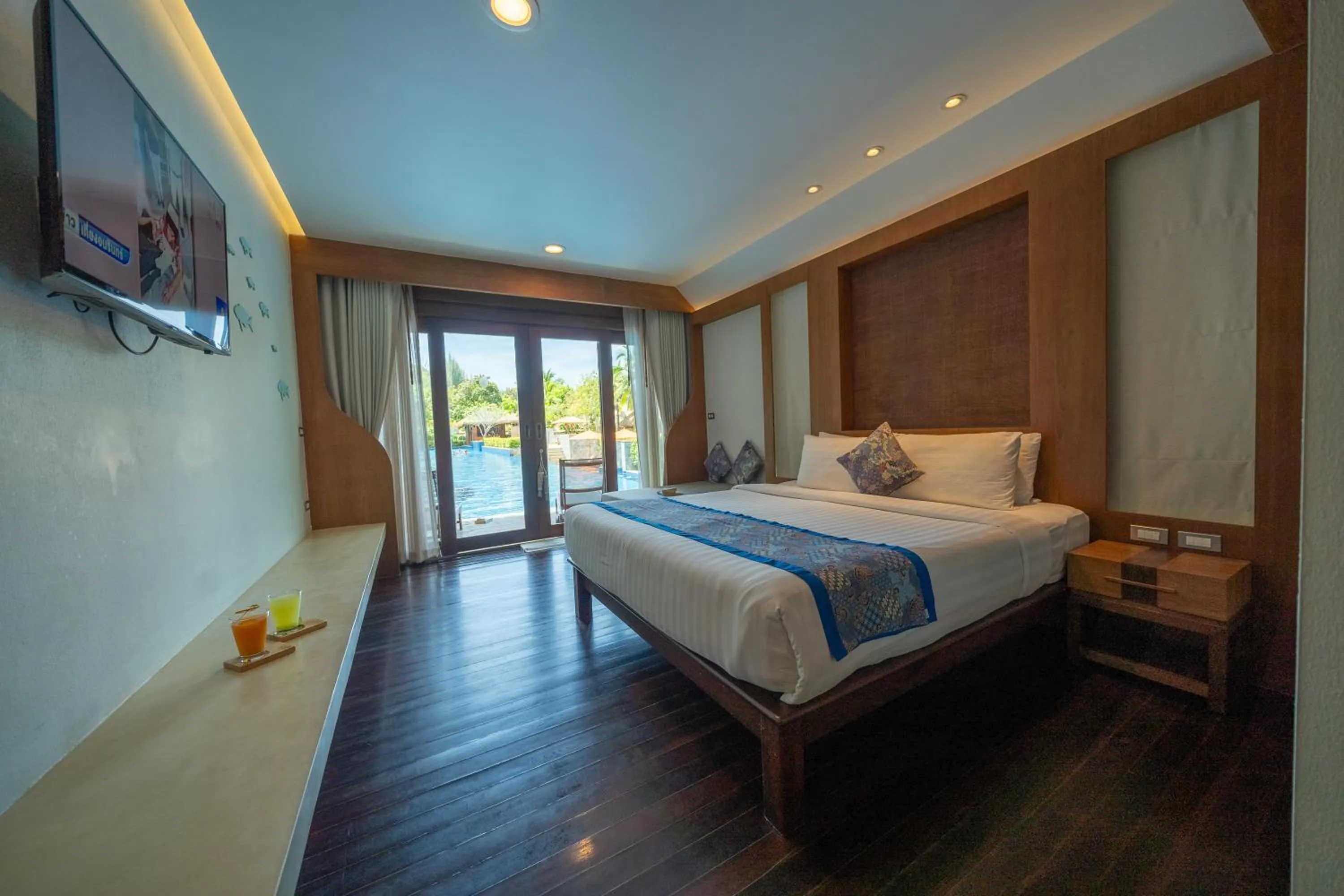 Bed in Tup Kaek Sunset Beach Resort-SHA Plus