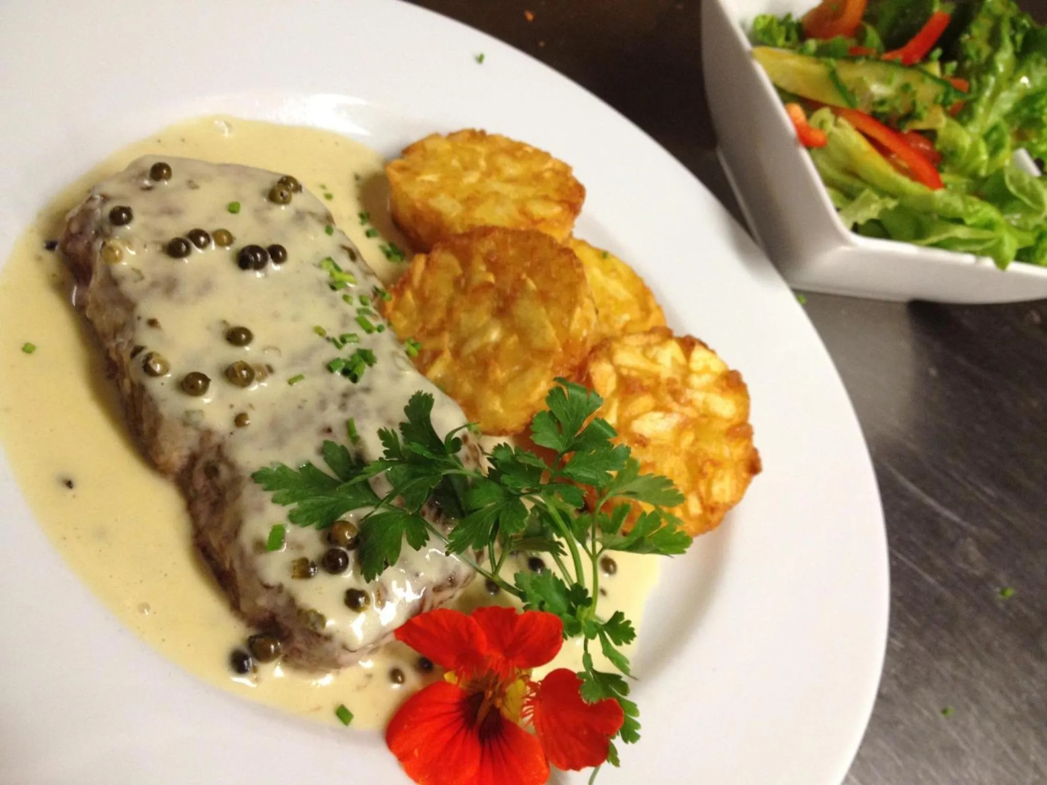 Food and drinks in Hotel & Restaurant Dankl