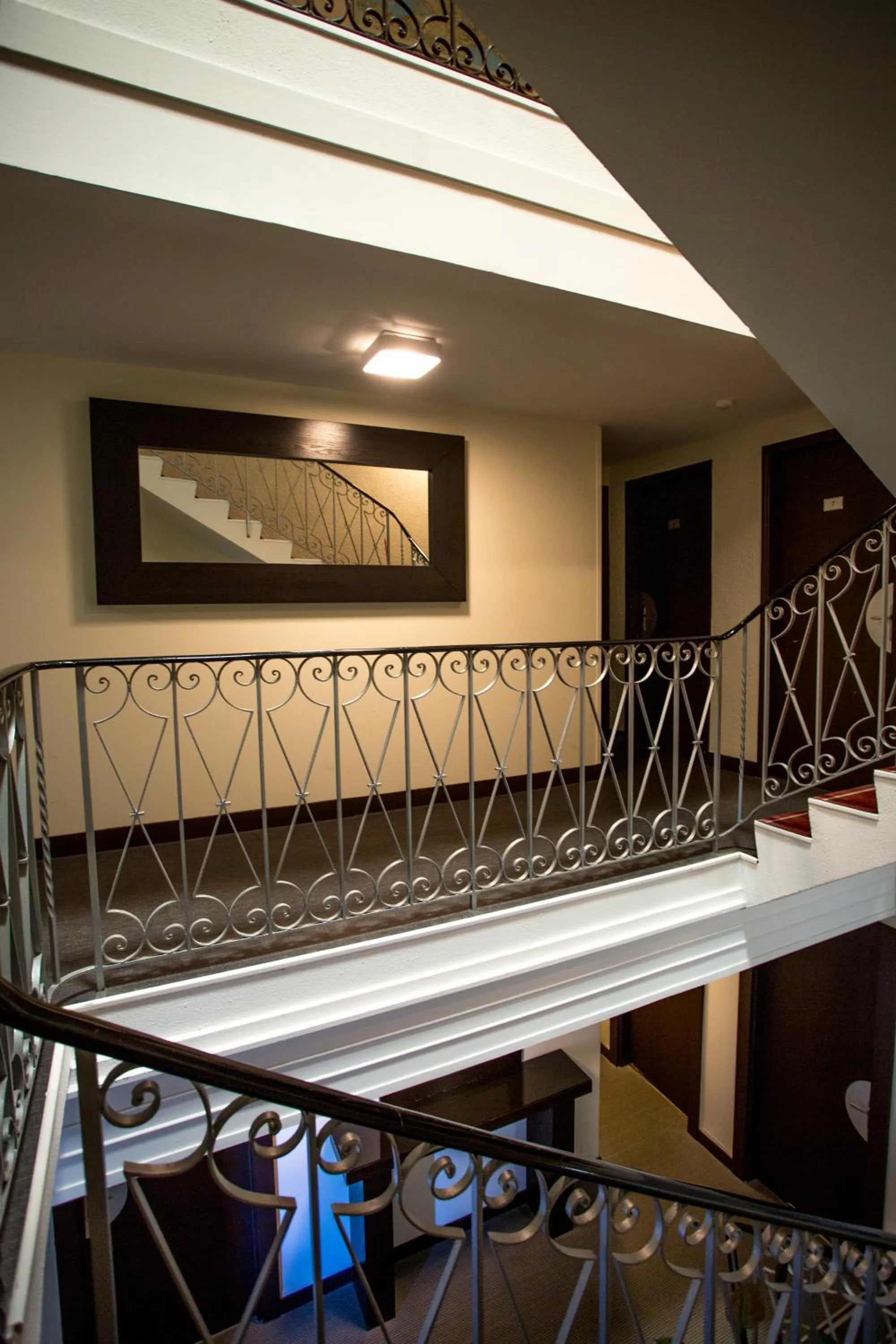 Property building in Hotel Restaurant du Centre et du Lauragais