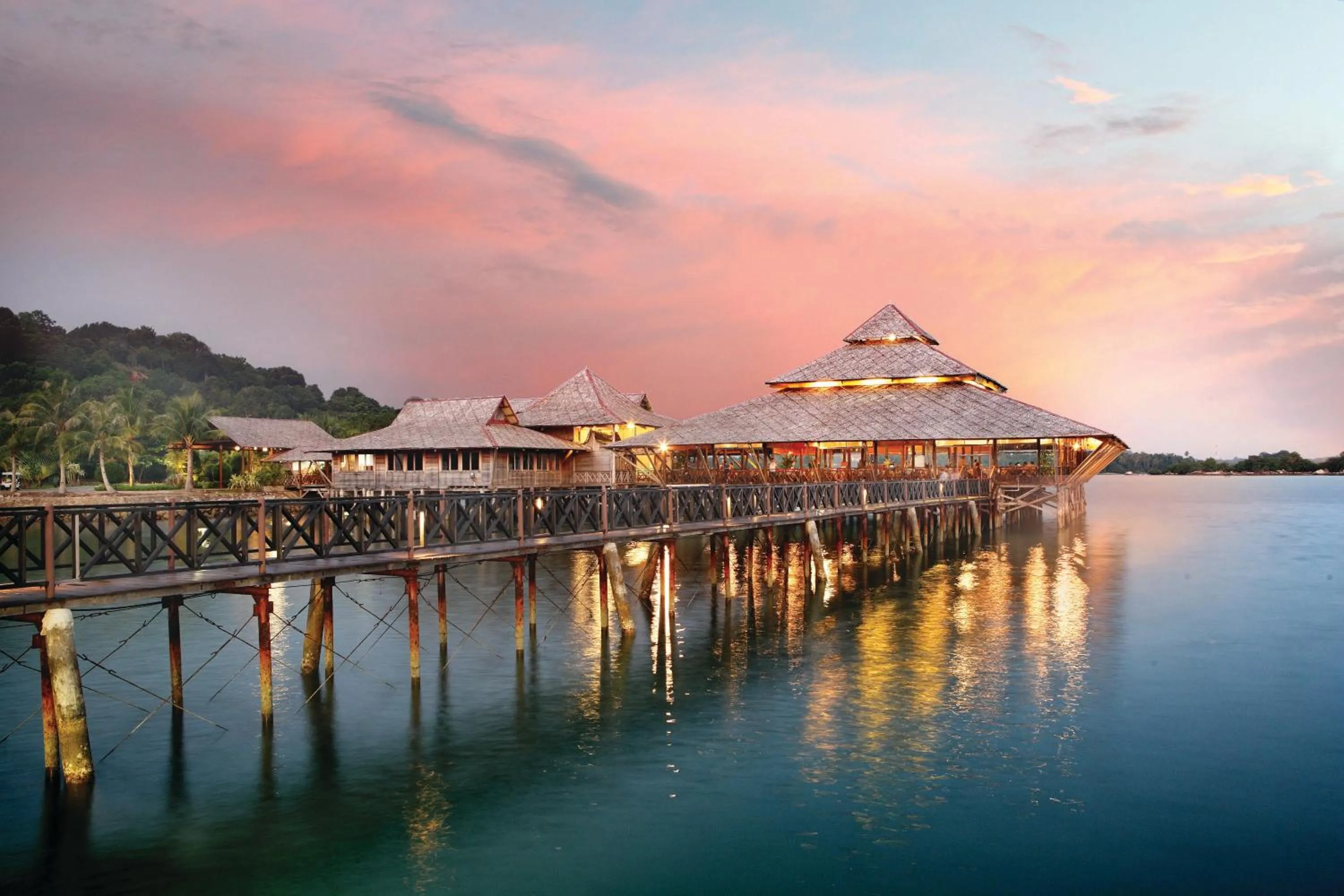 Restaurant/places to eat in Banyu Biru Villa