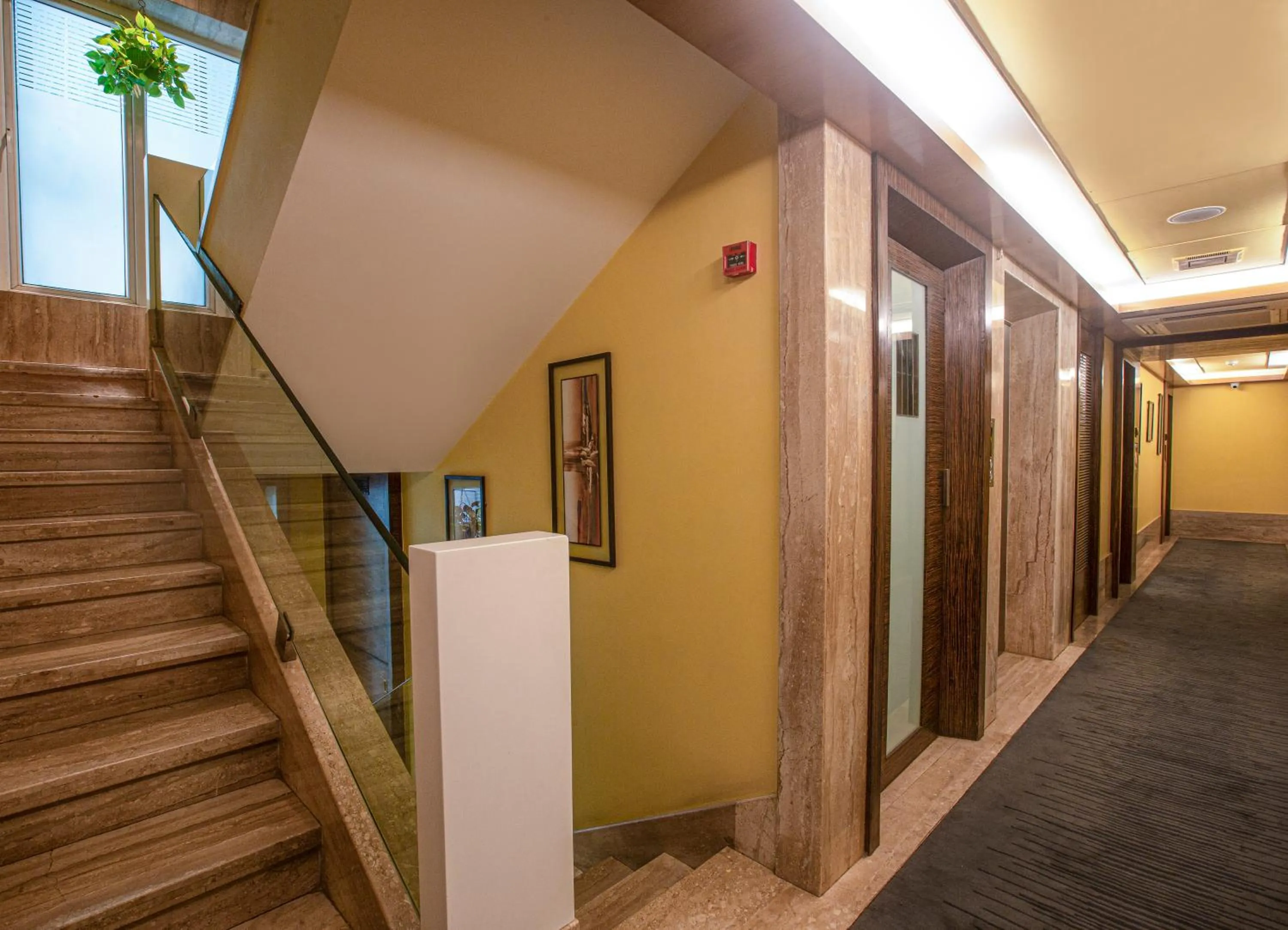 Hotel Bawa Continental