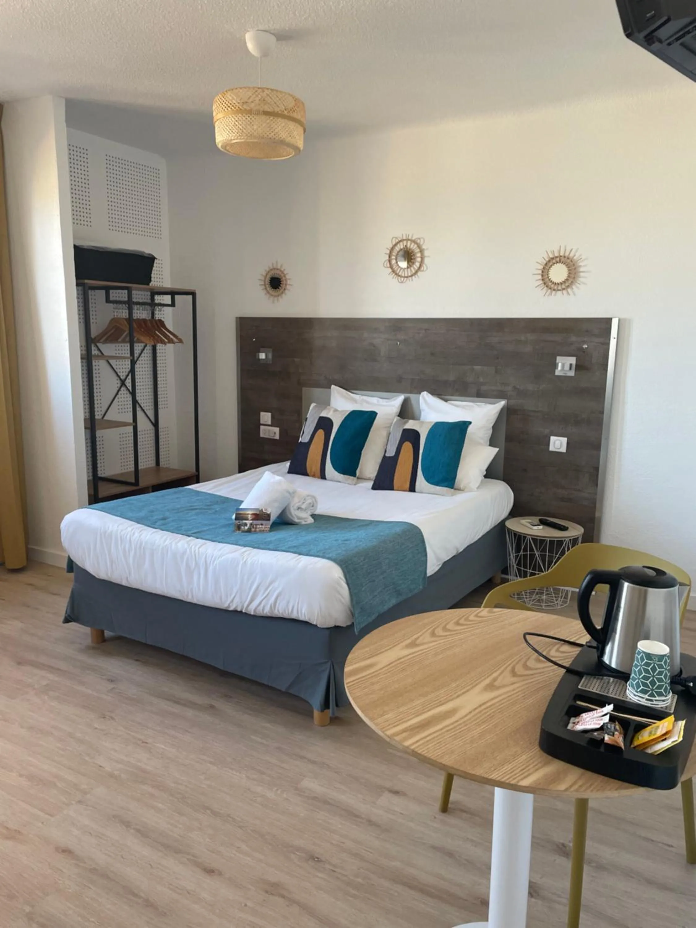 Bed in Hotel Saint Georges, Face à la mer