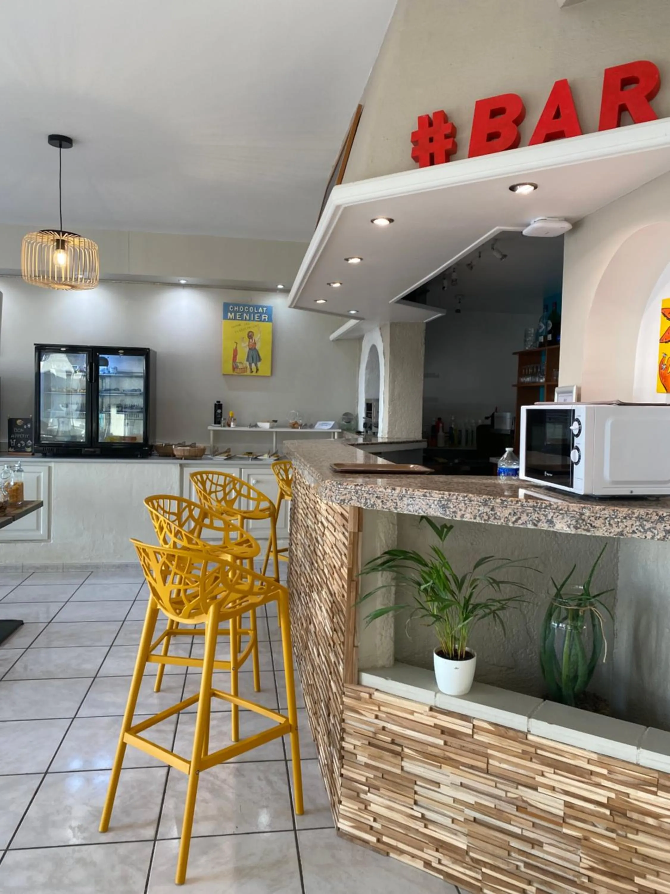 Lounge or bar in Hotel Saint Georges, Face à la mer