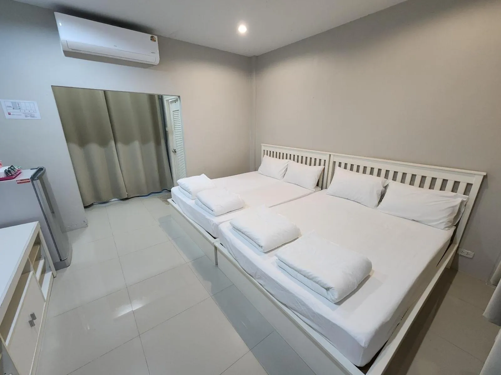 Photo of the whole room, Bed in Vanilla Ville Resort