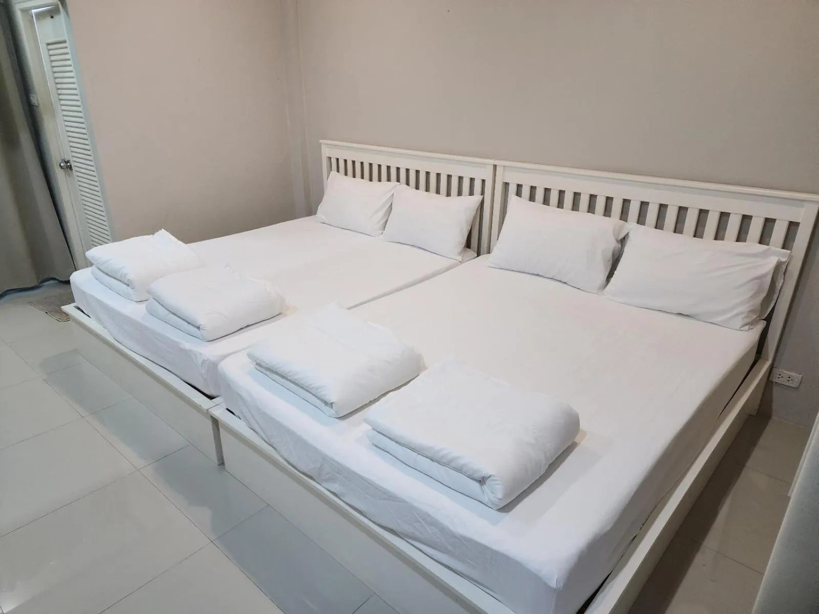 Bed in Vanilla Ville Resort