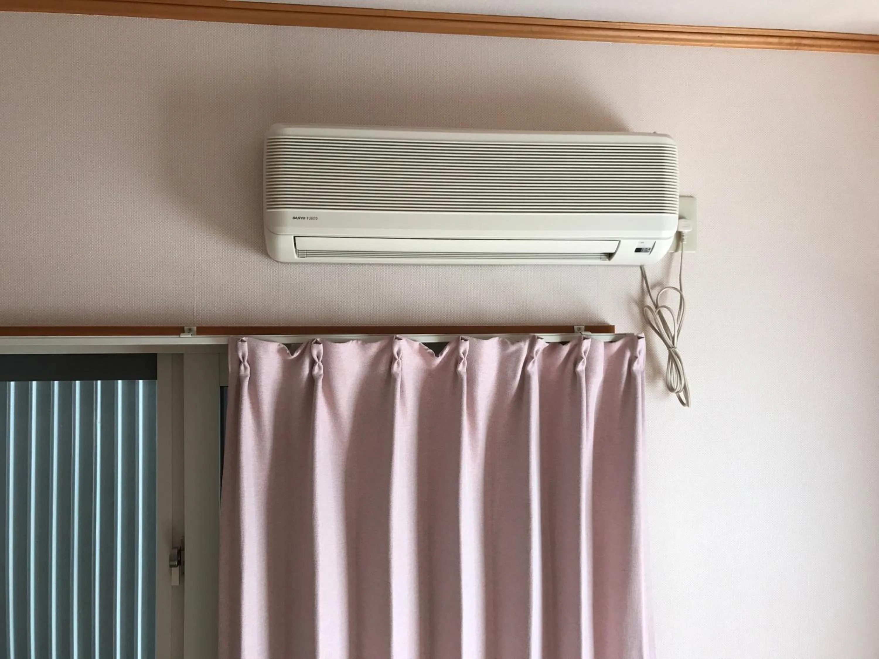 air conditioner in Kakunodate Guesthouse Fuga