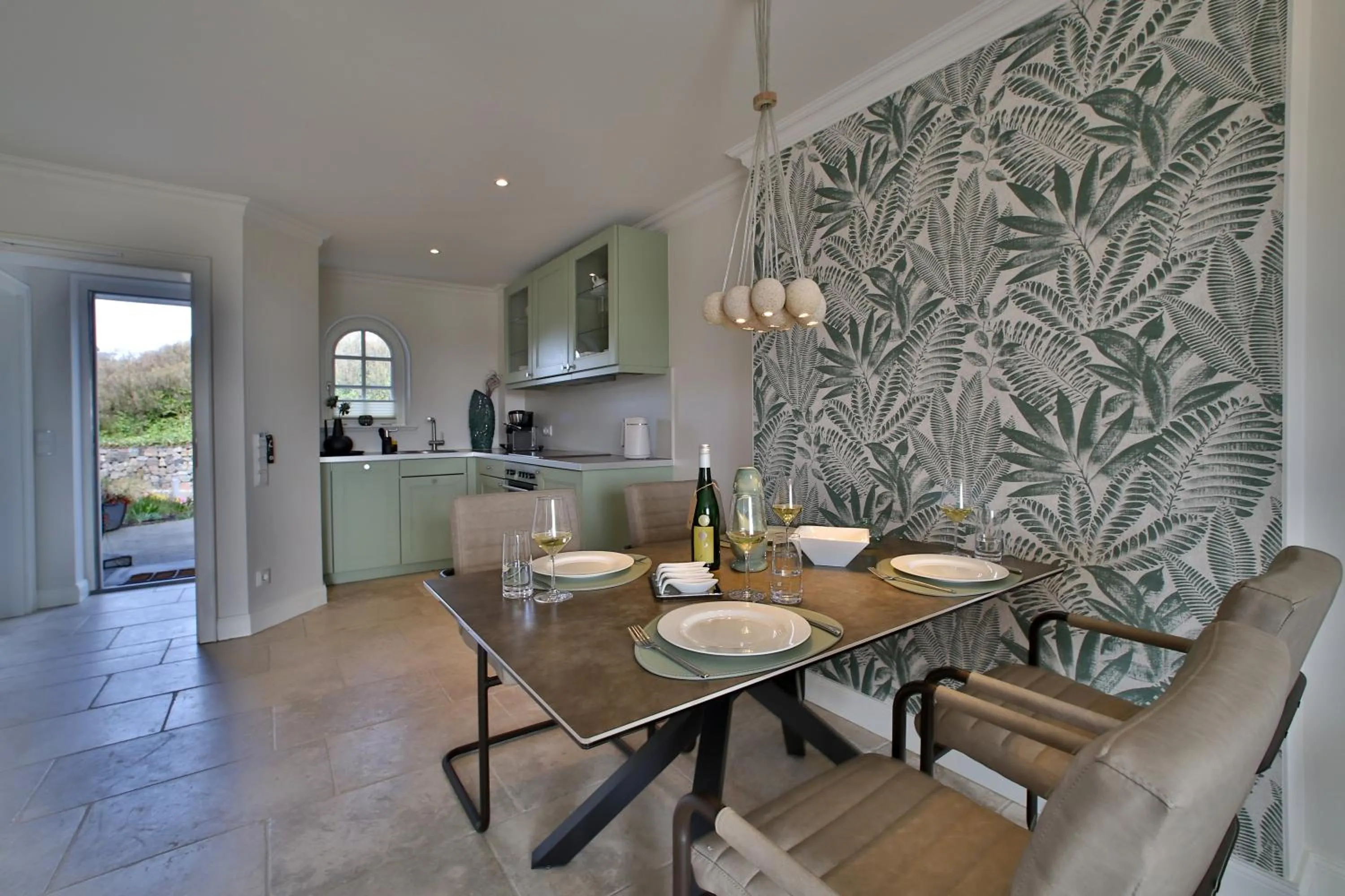 Kitchen or kitchenette in ApartHotel Seepferdchen