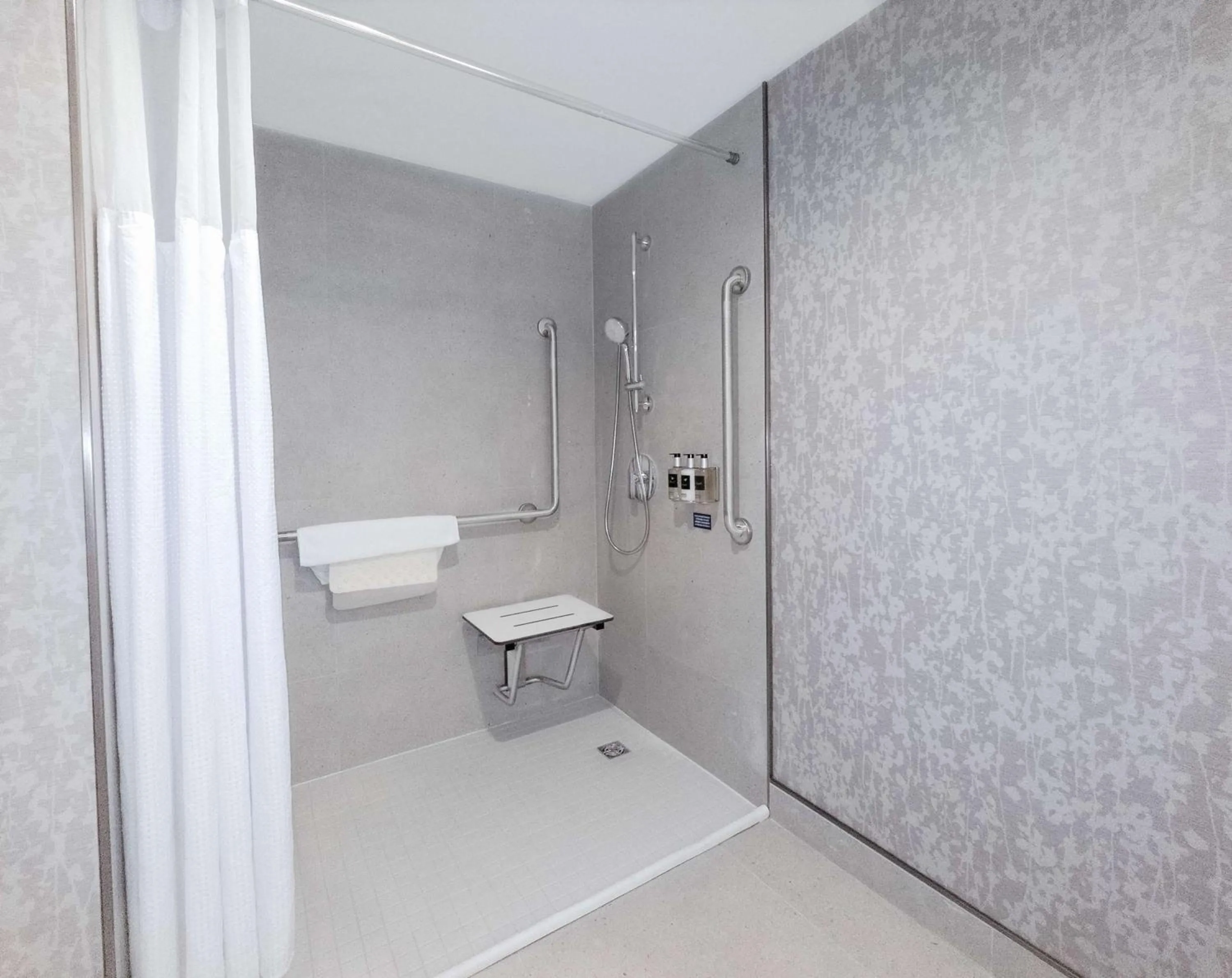 Bathroom in Coast Victoria Hotel & Marina by APA