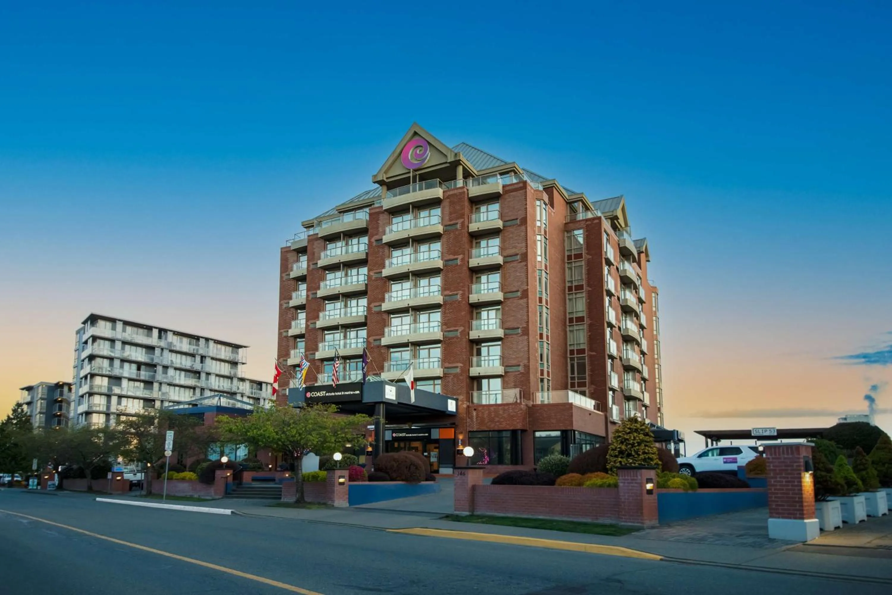 Property building in Coast Victoria Hotel & Marina by APA