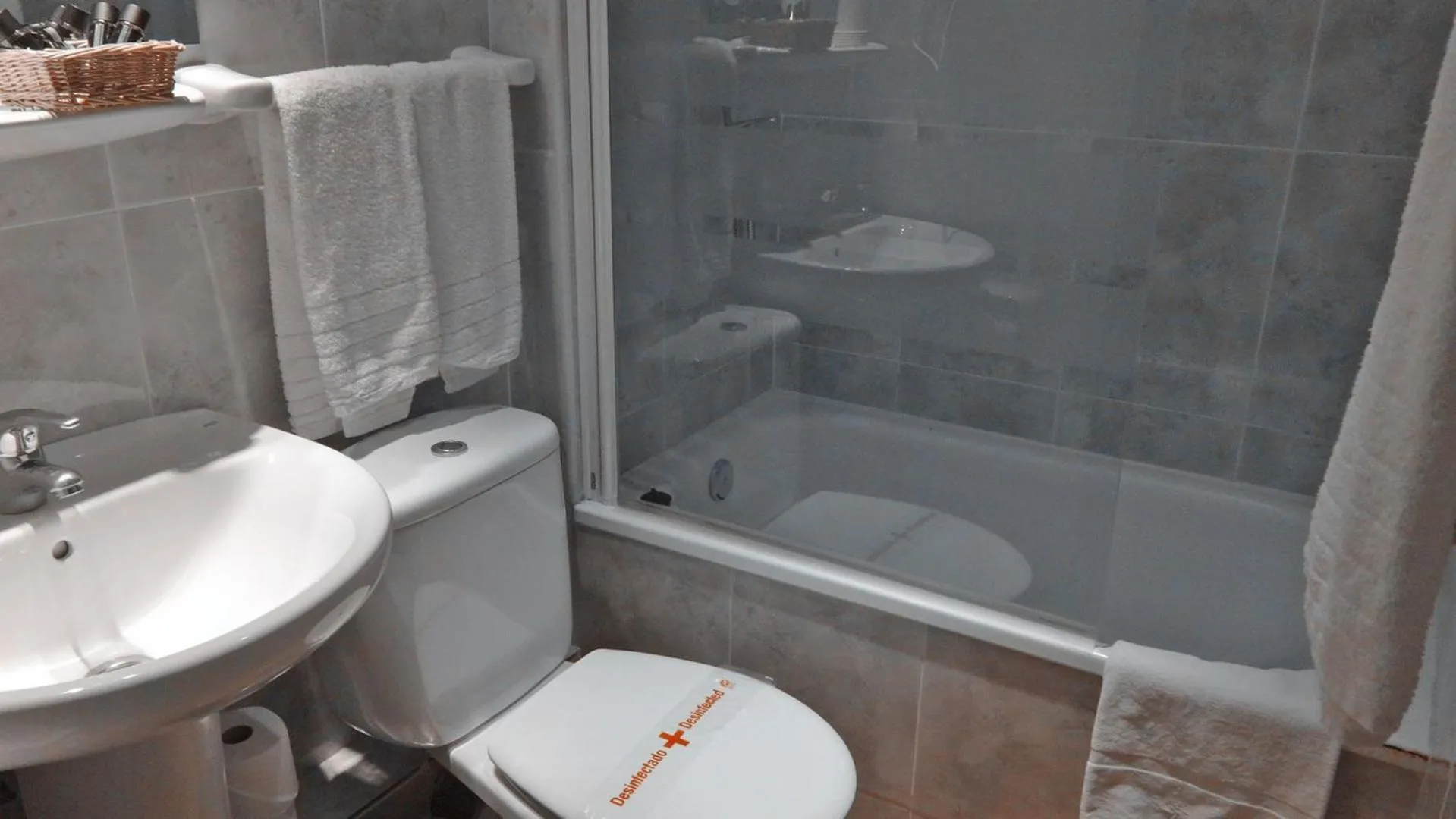 Bathroom in Hotel Lloret Ramblas