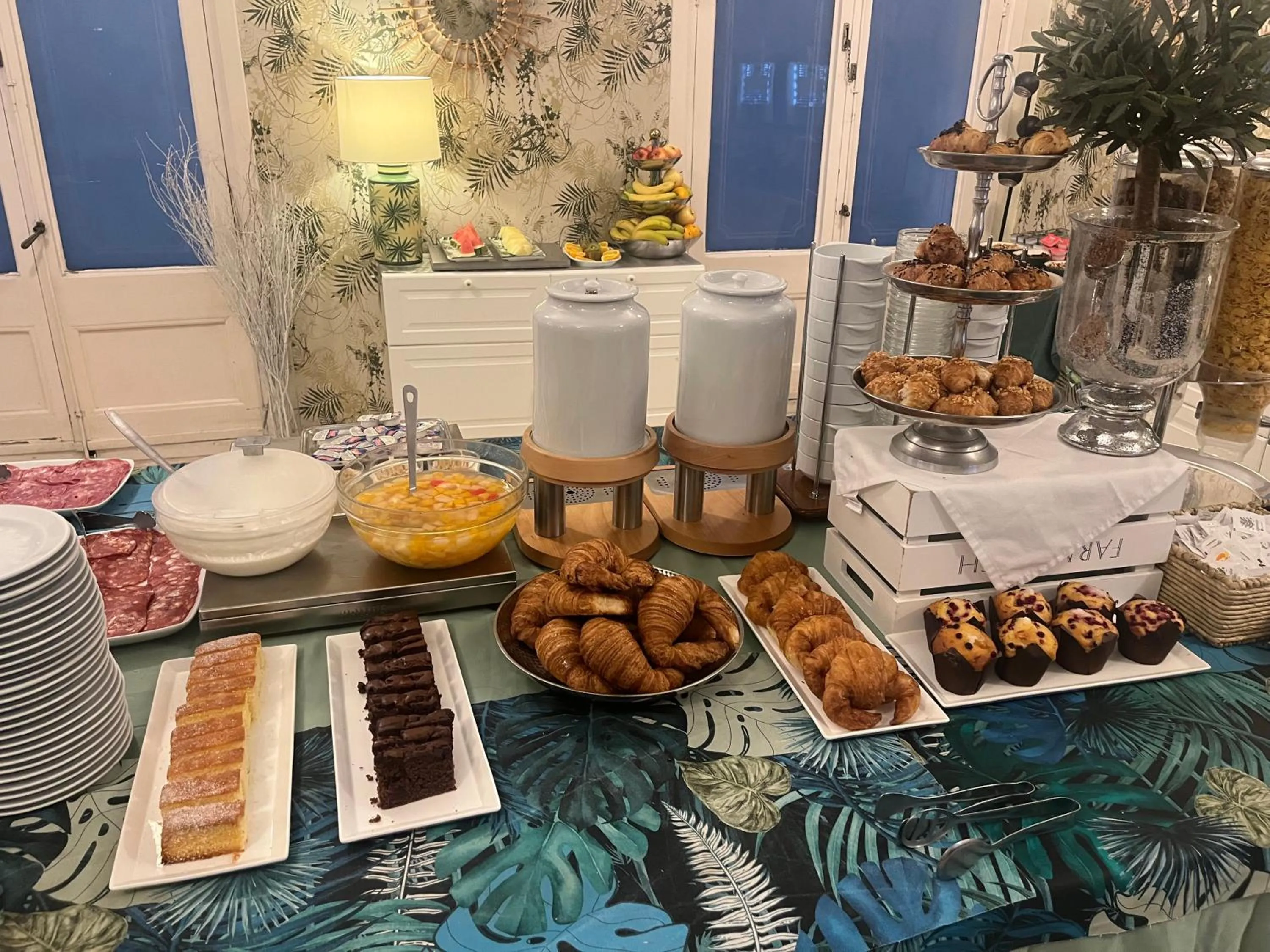 Food and drinks in Hotel Lloret Ramblas