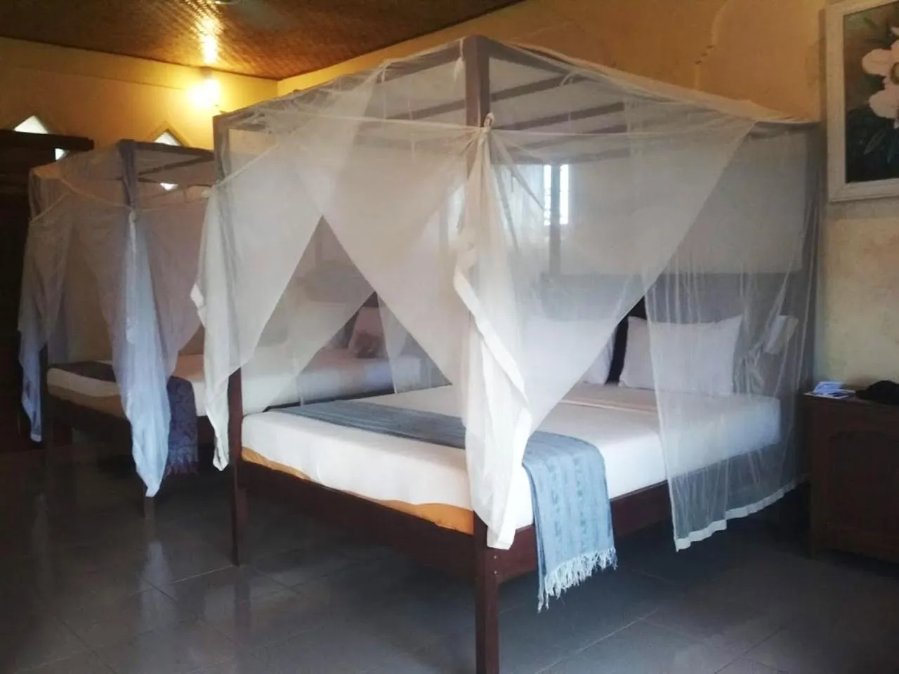 Bedroom, Bed in Rumah Roda