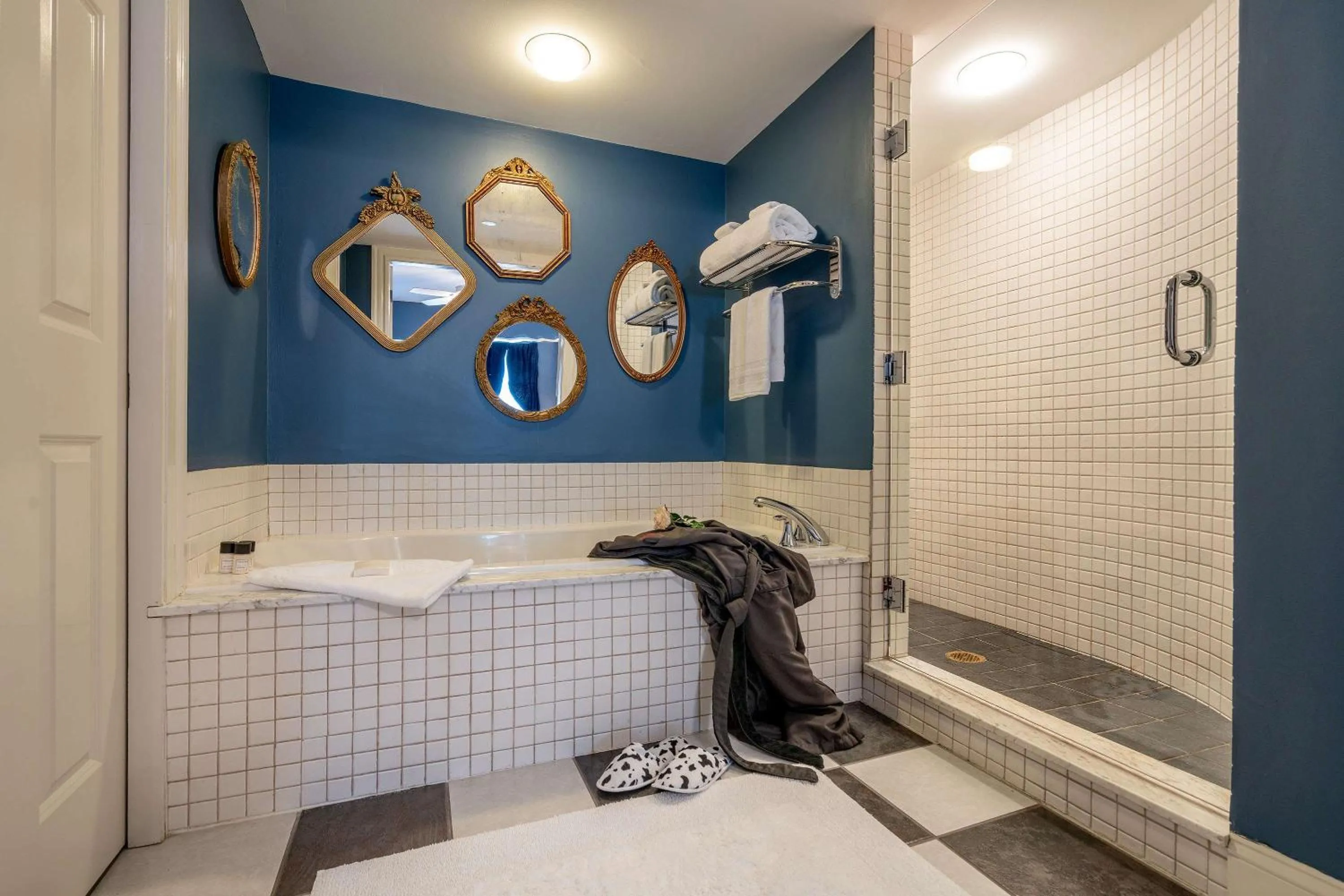 Bathroom in The Kendall Hotel at the Engine 7 Firehouse