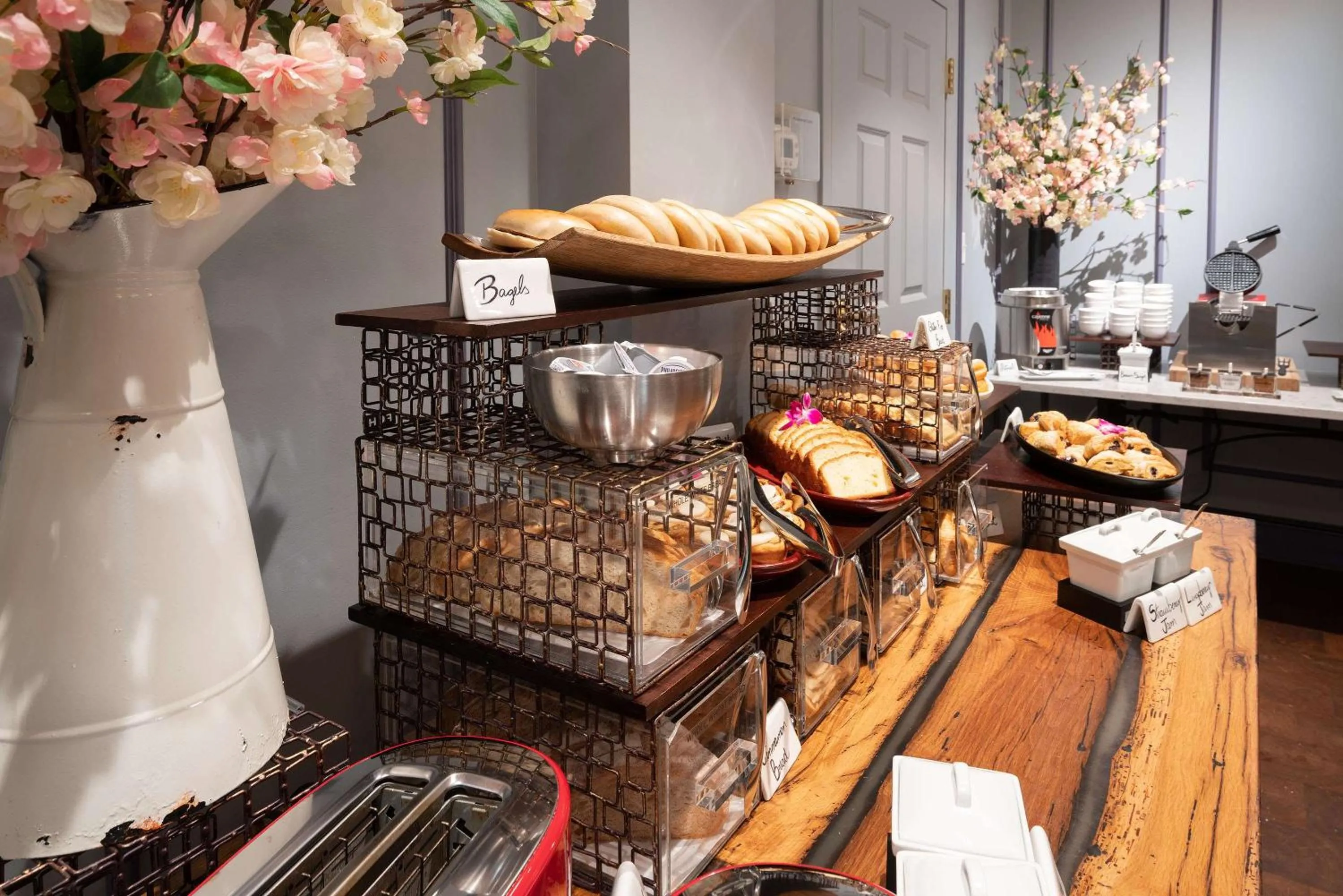 Breakfast in The Kendall Hotel at the Engine 7 Firehouse