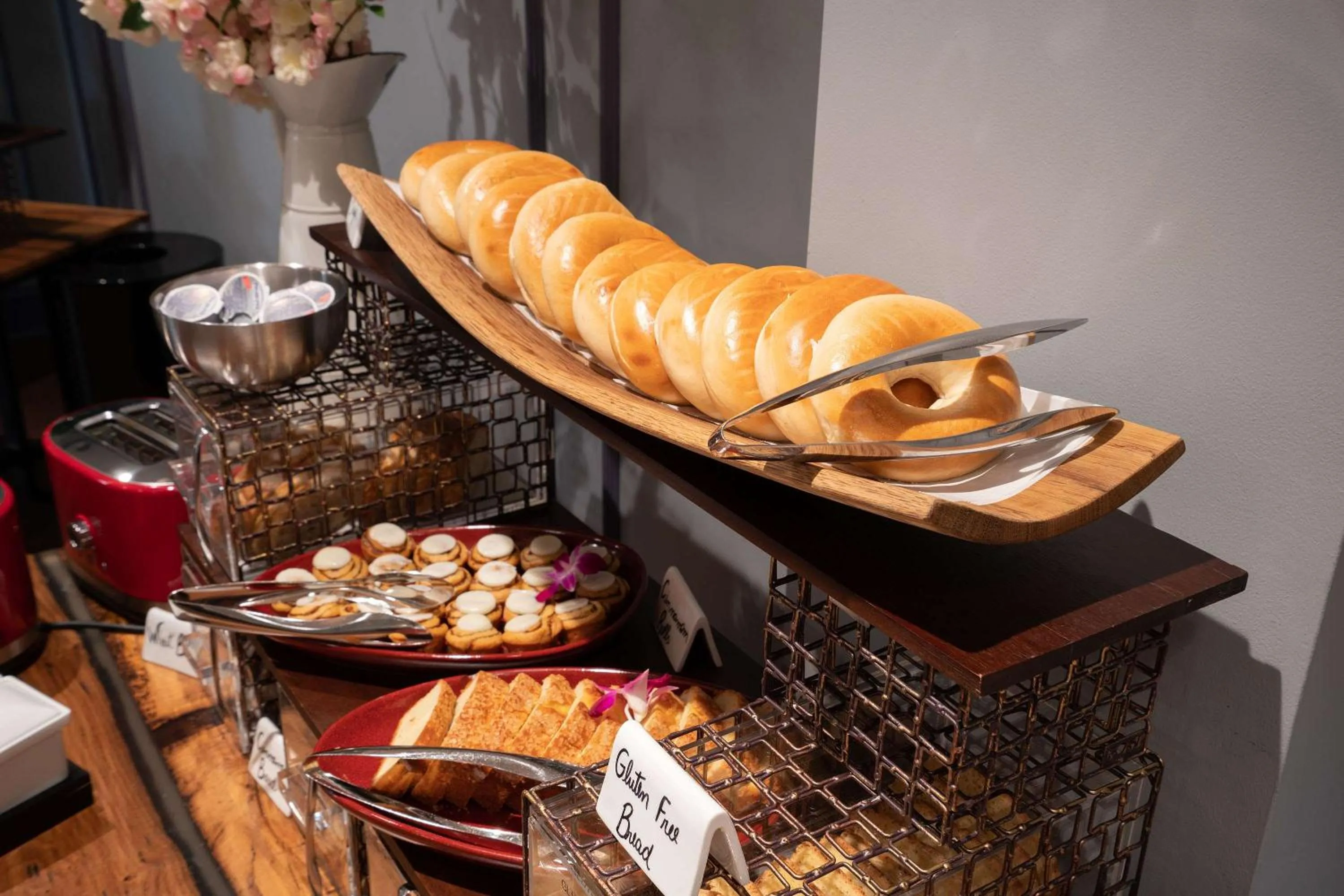 Breakfast in The Kendall Hotel at the Engine 7 Firehouse