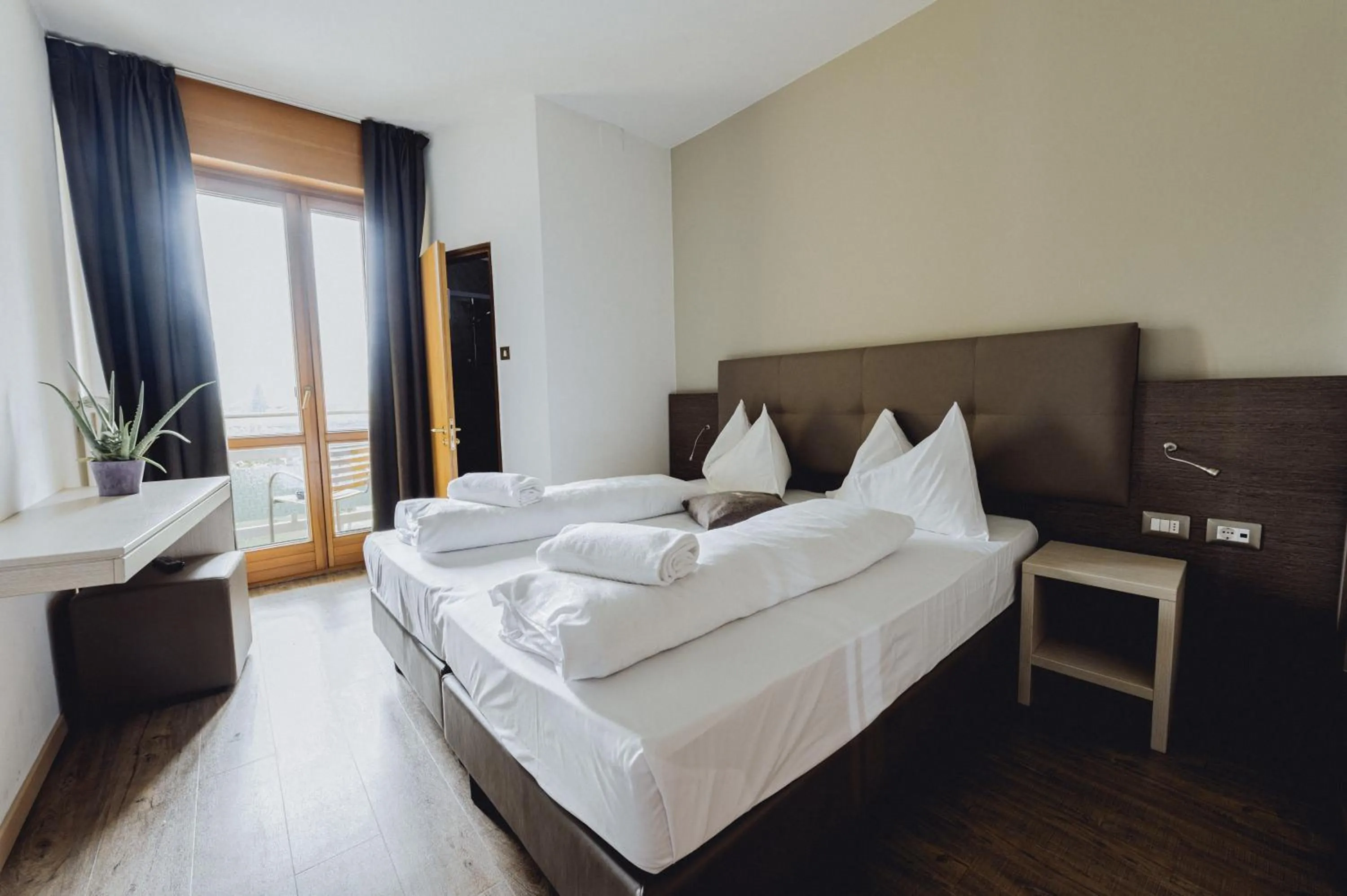 Photo of the whole room, Bed in Hotel Raffl