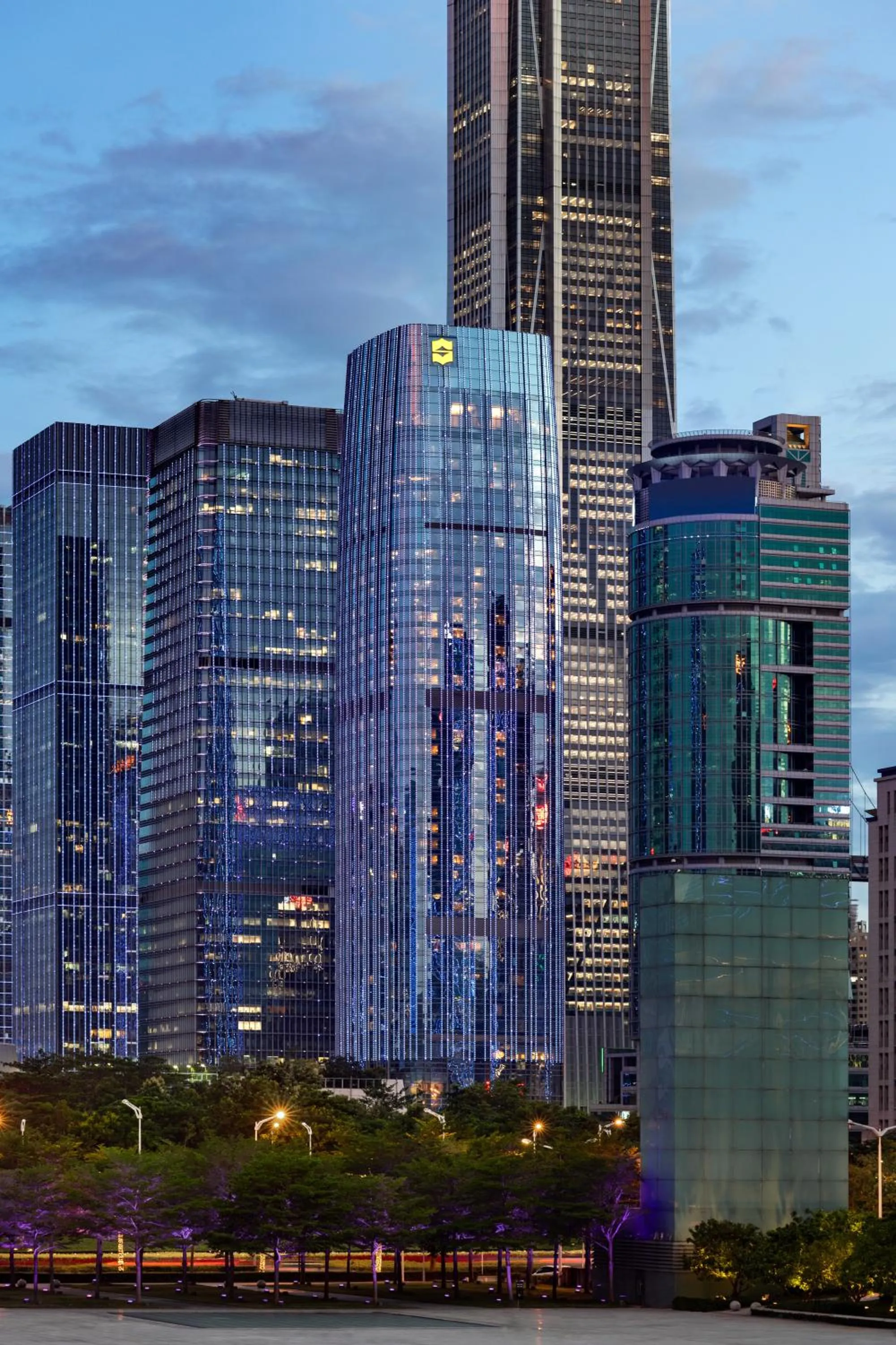 Property building in Futian Shangri-La, Shenzhen,Near to Shenzhen Convention&Exhibition Centre, Futian Railway Station