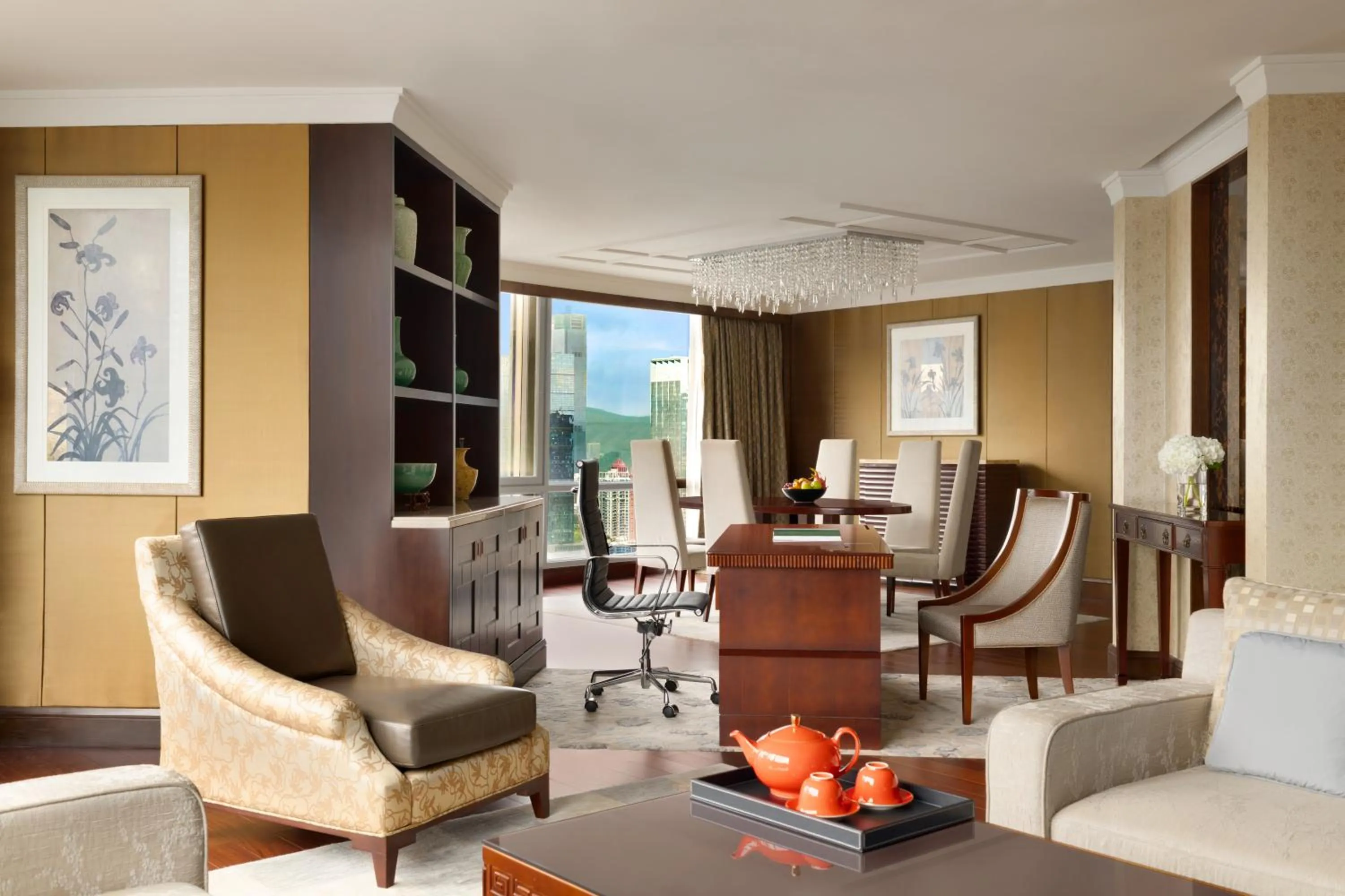 Living room in Futian Shangri-La, Shenzhen,Near to Shenzhen Convention&Exhibition Centre, Futian Railway Station