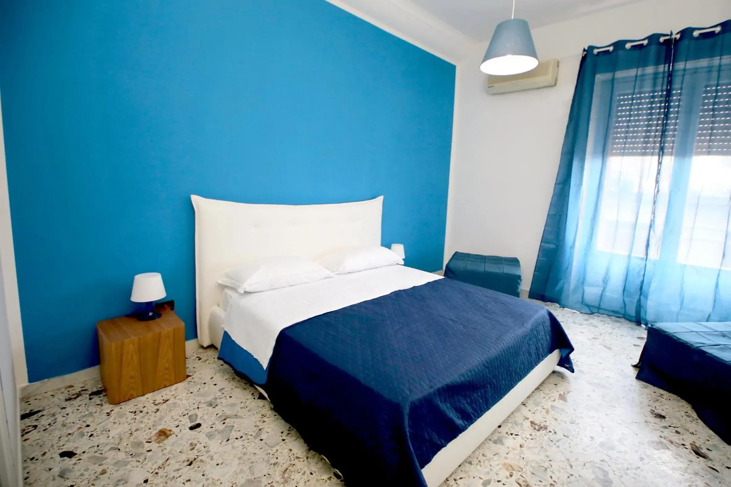 Quadruple Room with Balcony - single occupancy in B&B Salernow2 Quadruple Room with Balcony - single occupancy in B&B Salernow2