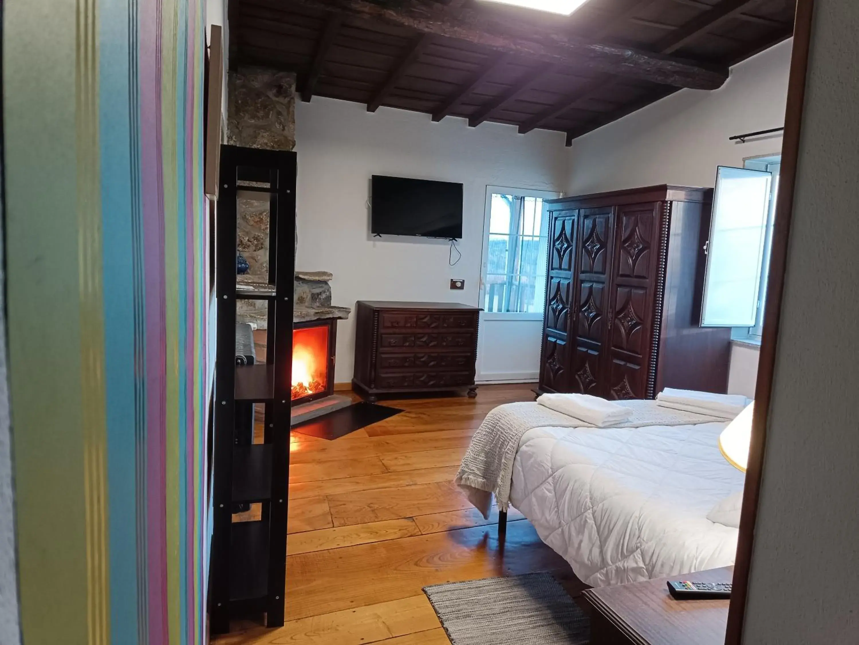 Superior Double Room in Casa dos Muros turismo rural y actividades en la Ribeira Sacra Superior Double Room in Casa dos Muros turismo rural y actividades en la Ribeira Sacra