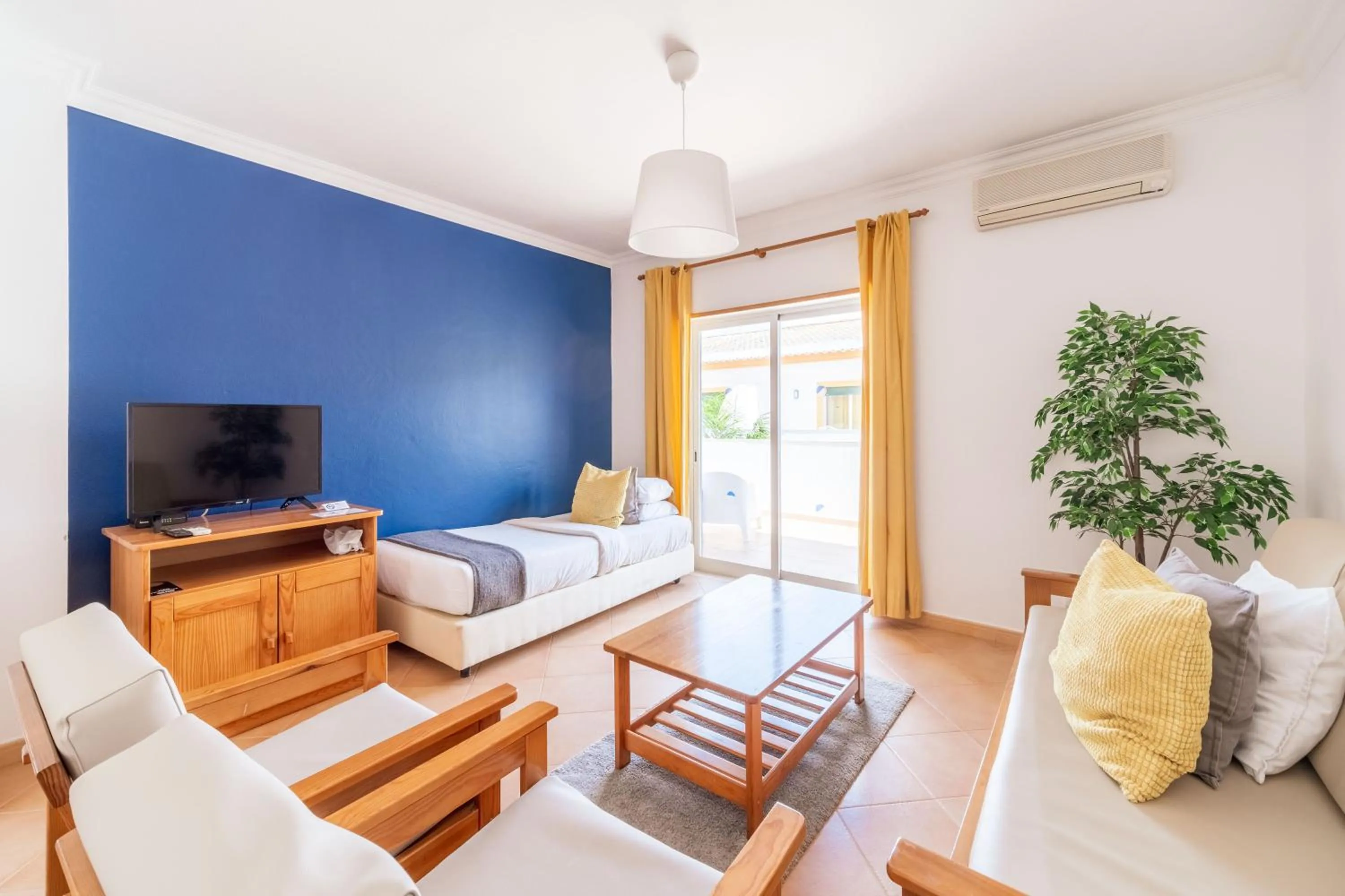 Living room in Oasis Beach Apartments