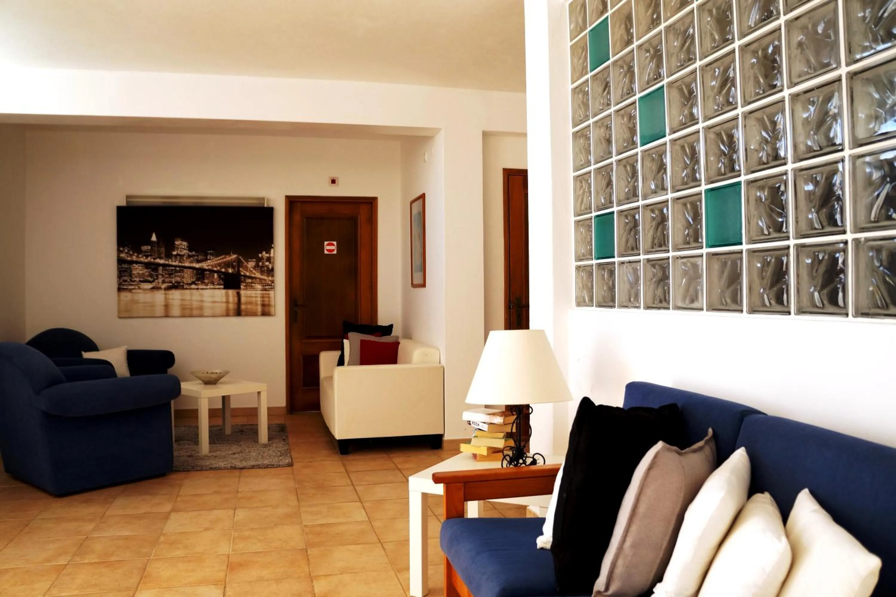 Lobby or reception in Oasis Beach Apartments