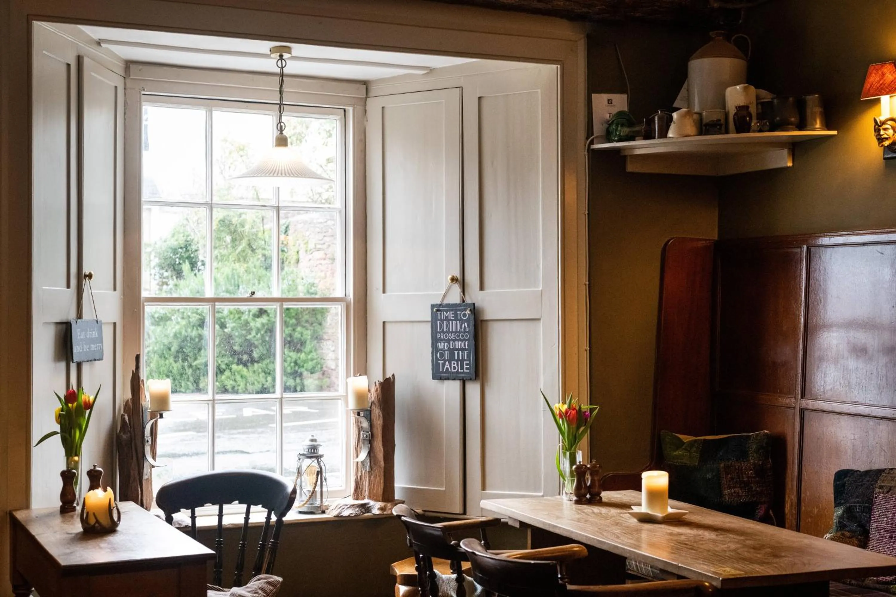 Dining area in Luttrell Arms