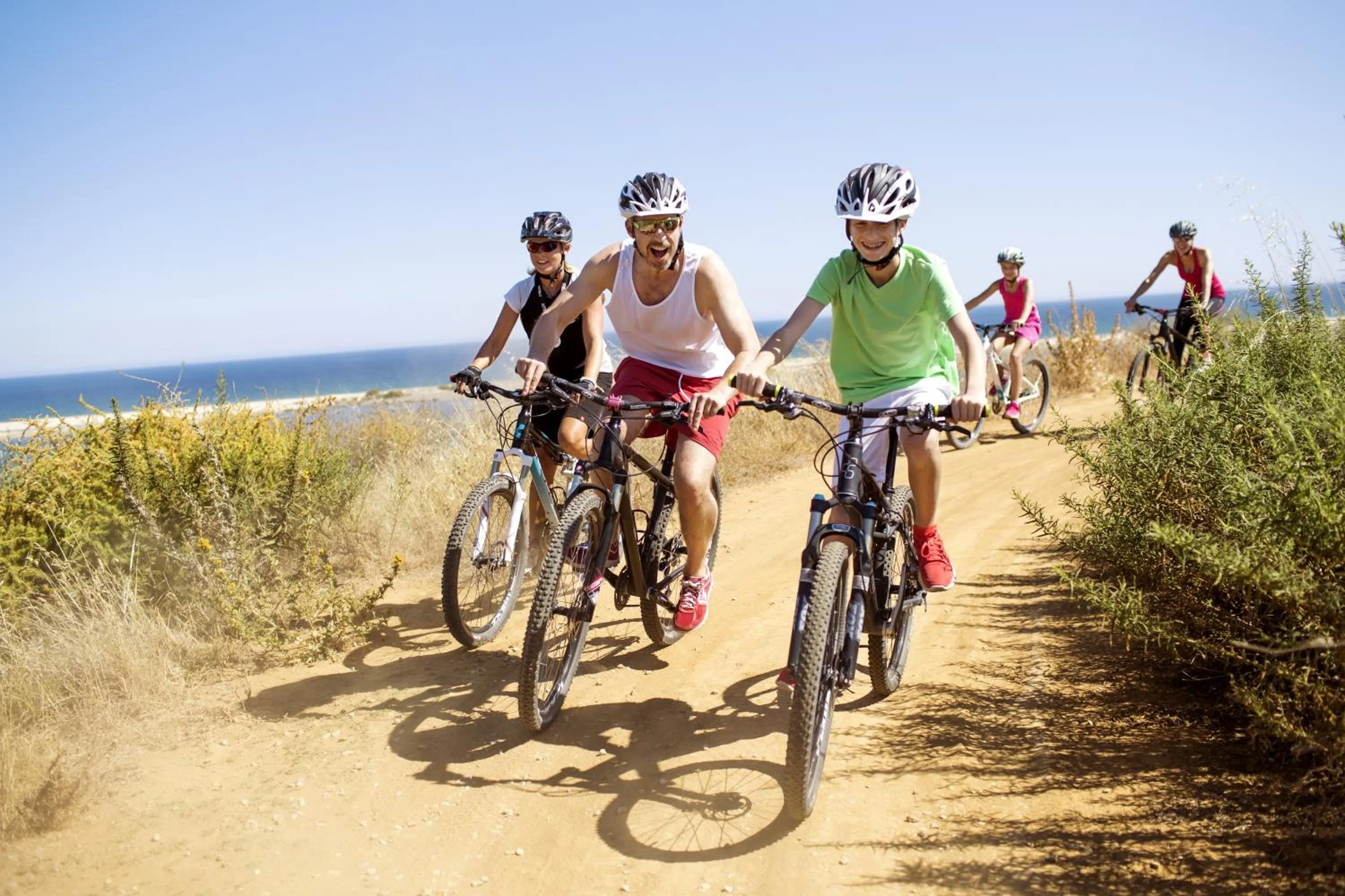 Cycling in ROBINSON QUINTA DA RIA - All Inclusive