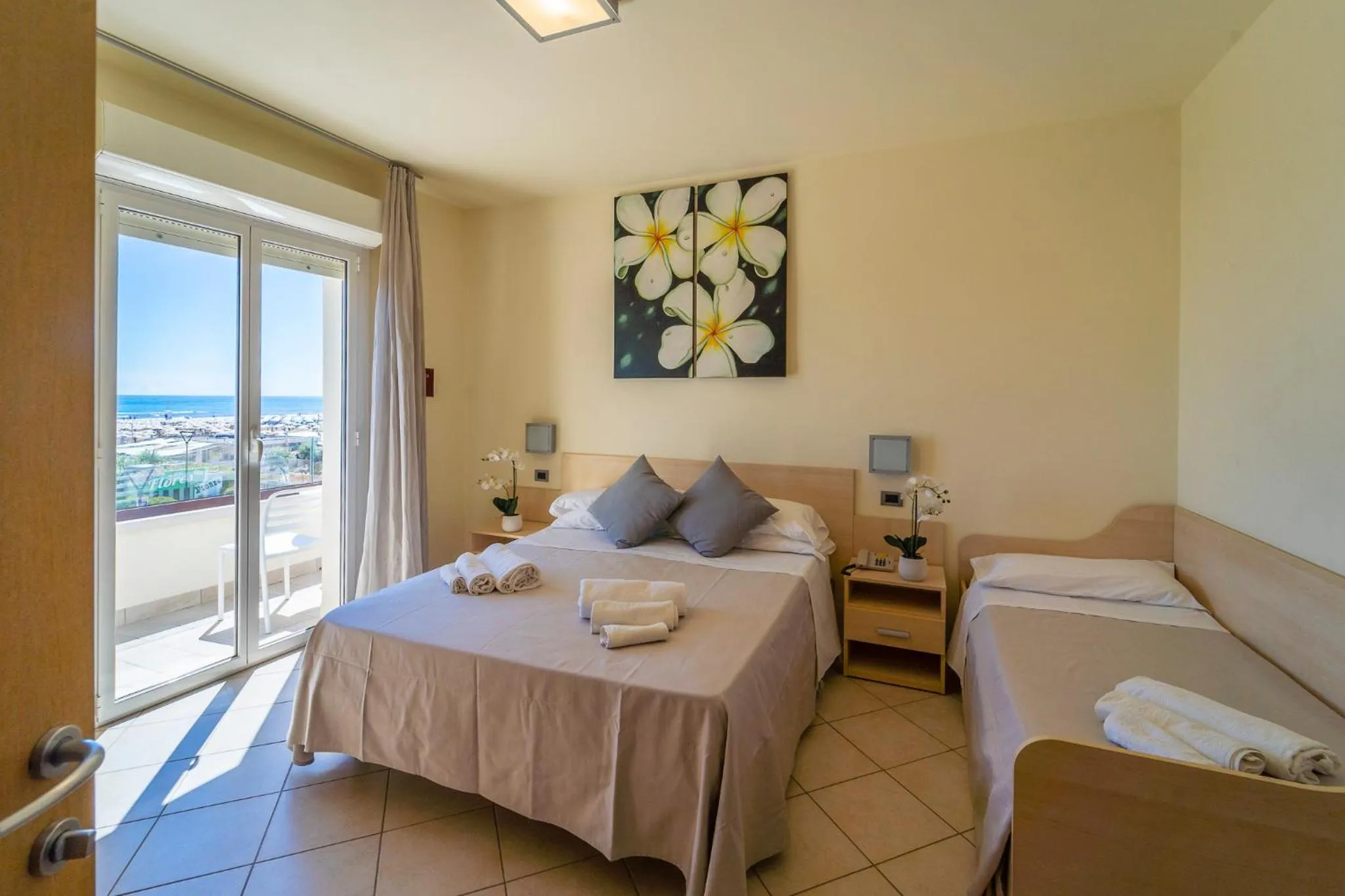 Bedroom, Bed in Melody Hotel