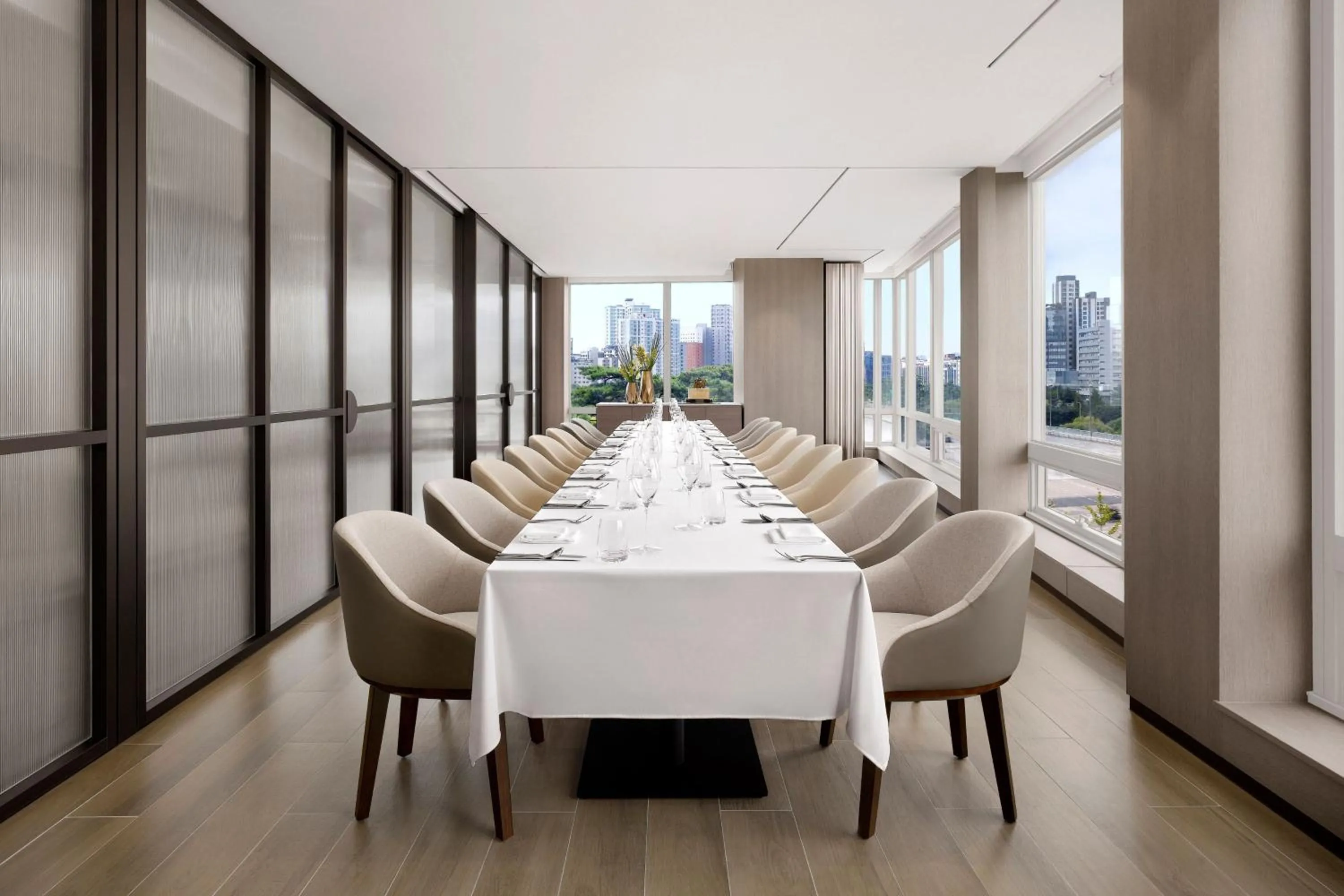 Restaurant/places to eat in Marriott Executive Apartment Seoul